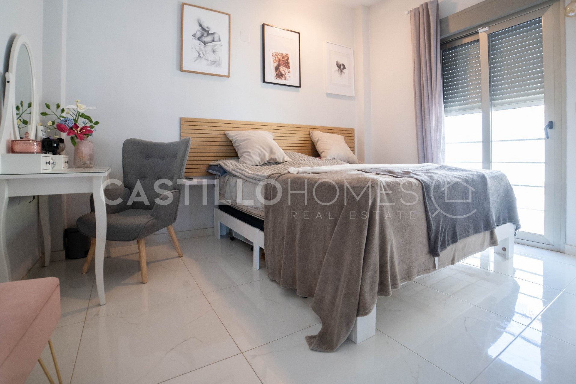 Herverkoop - Villa -
Orihuela Costa - Villamartín