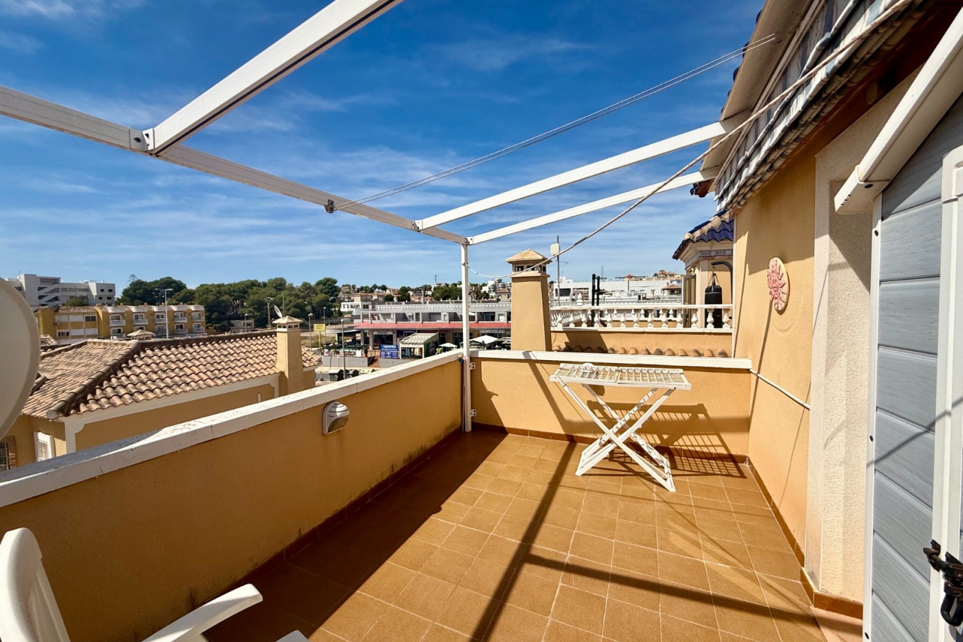 Herverkoop - Villa -
Orihuela Costa - Villamartín