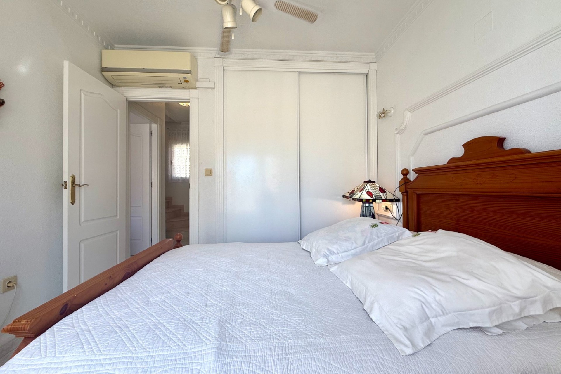 Herverkoop - Villa -
Orihuela Costa - Villamartín