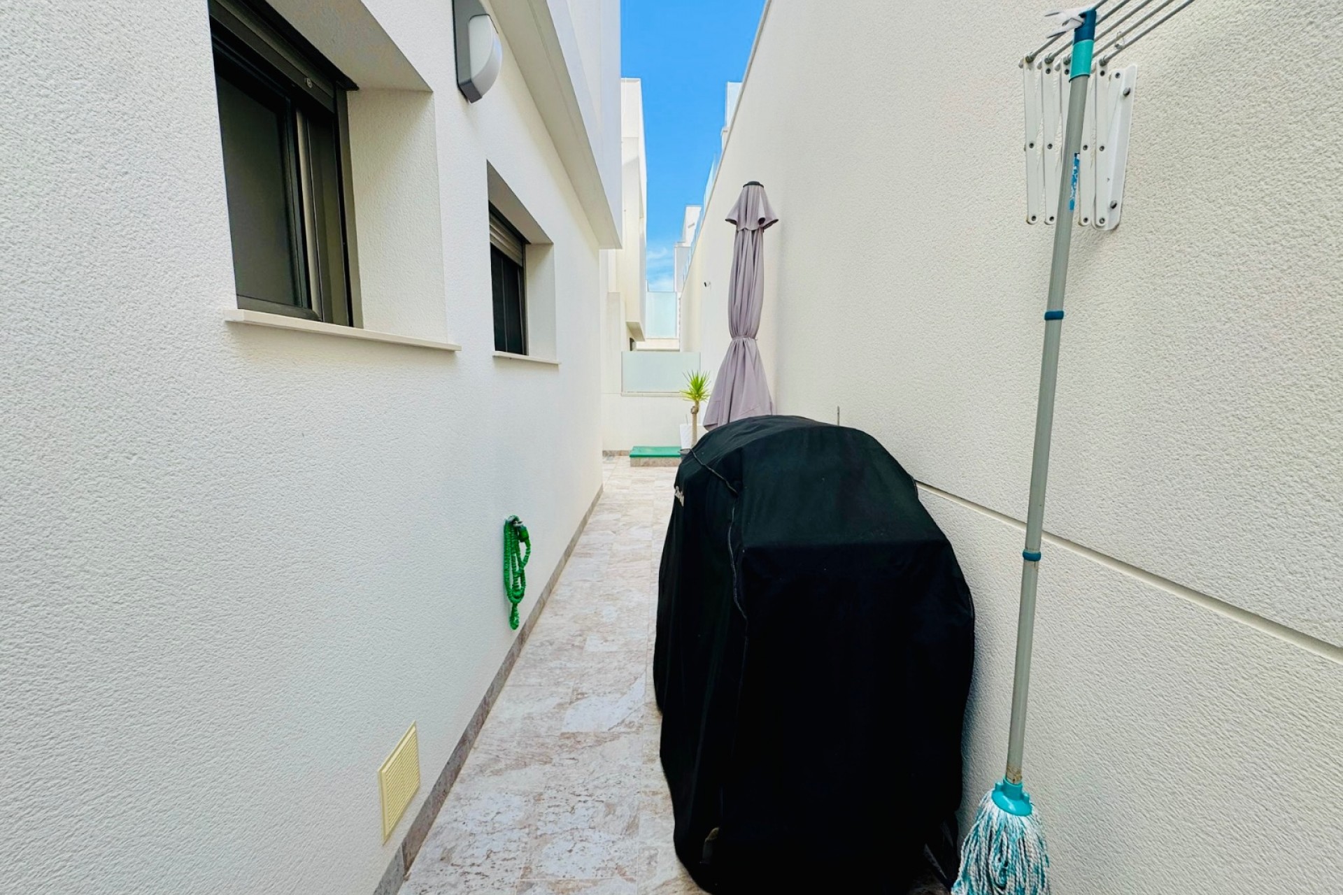 Herverkoop - Villa -
Orihuela Costa - Villamartín