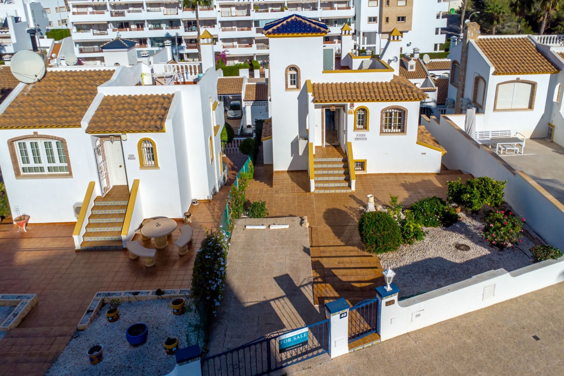Herverkoop - Villa -
Orihuela Costa - Villamartín