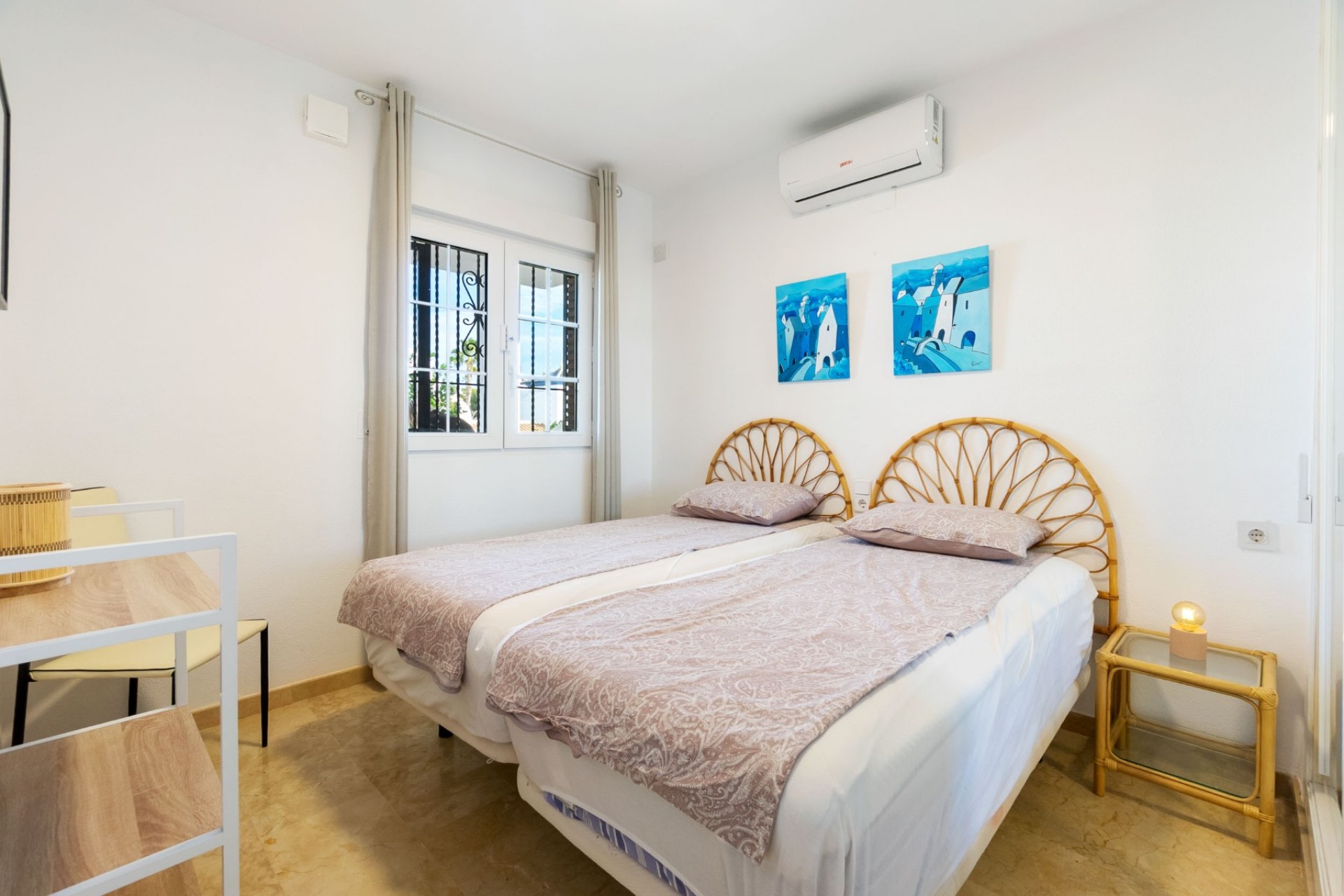 Herverkoop - Villa -
Orihuela Costa - Villamartín