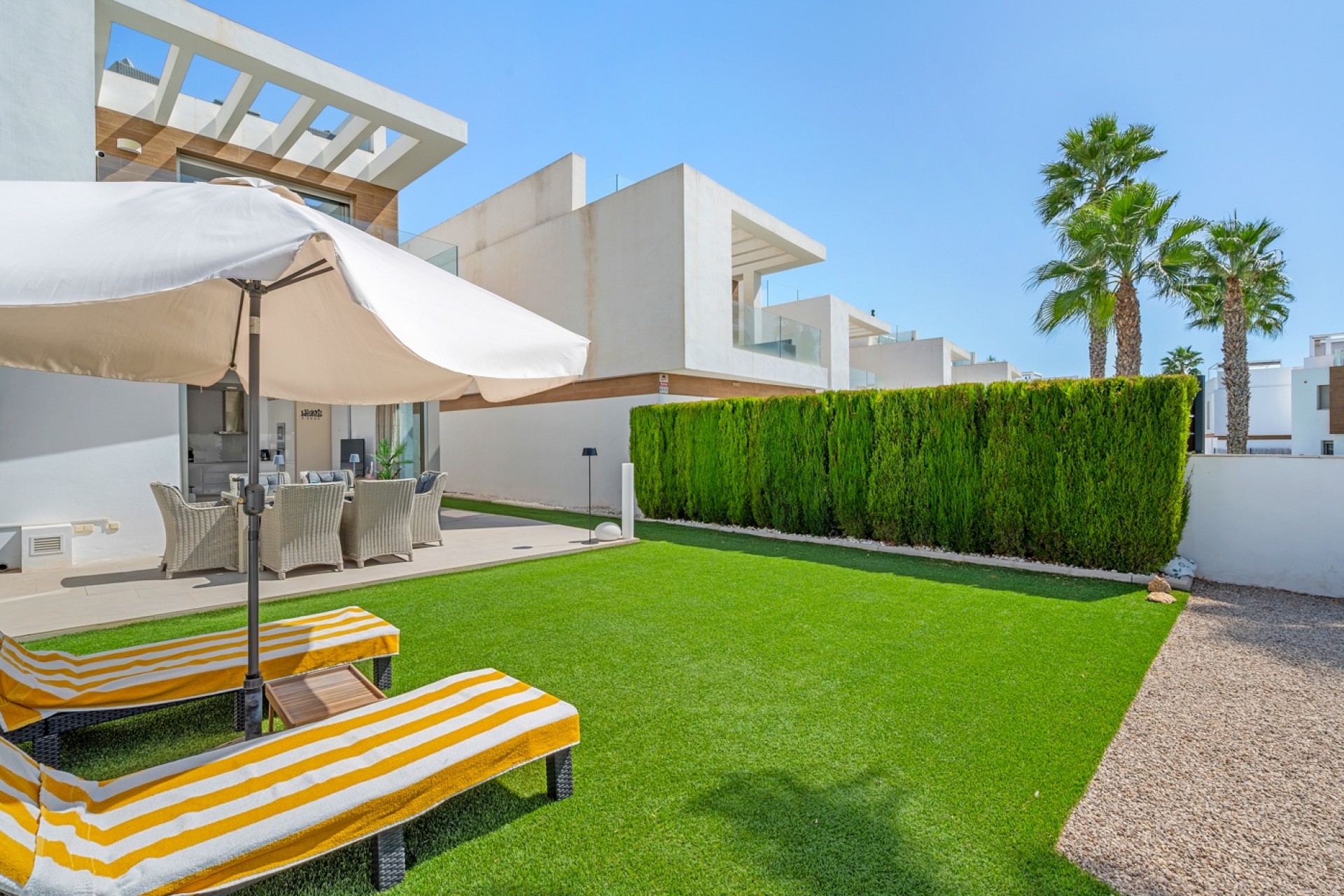 Herverkoop - Villa -
Orihuela Costa - Villamartín