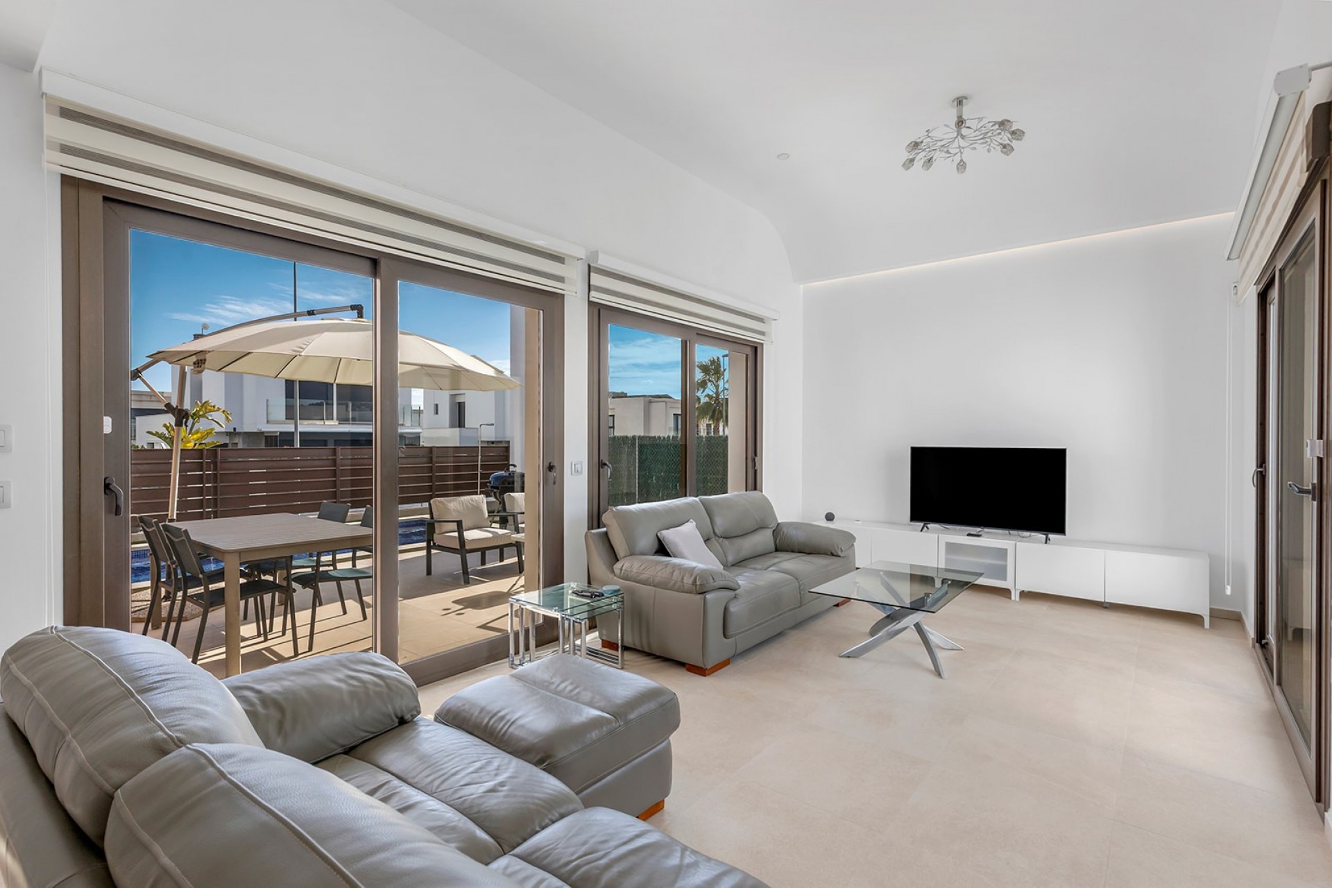 Herverkoop - Villa -
Orihuela Costa - Vistabella Golf