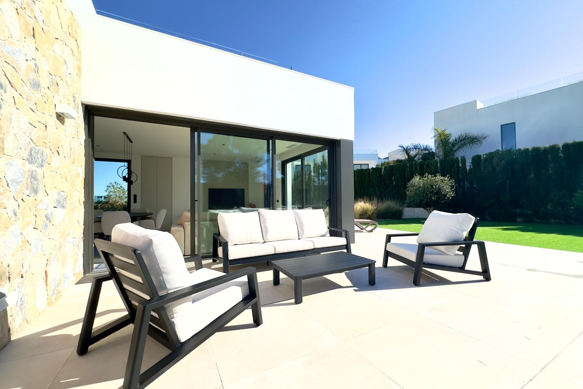 Herverkoop - Villa -
Orihuela - Las Colinas Golf