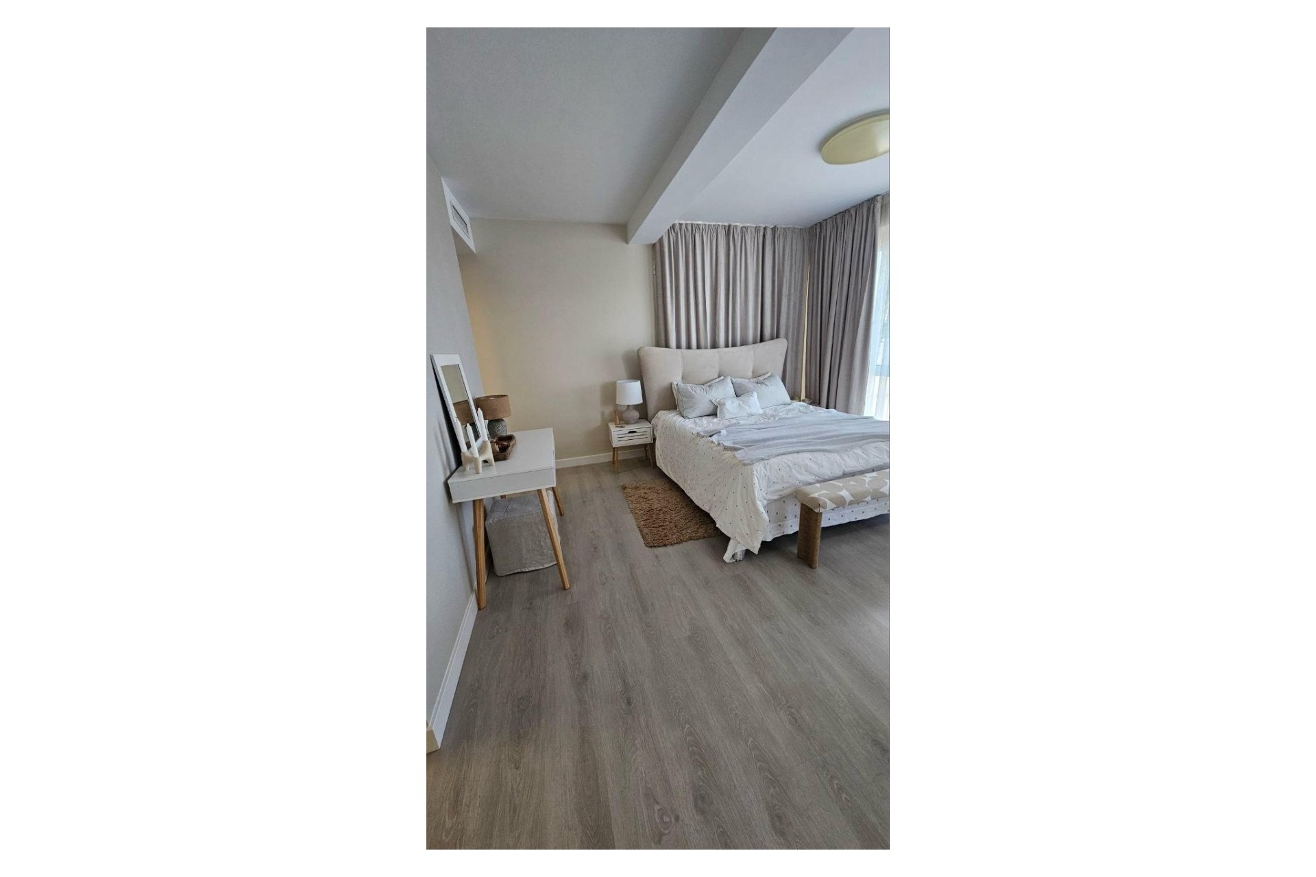 Herverkoop - Villa -
Orihuela