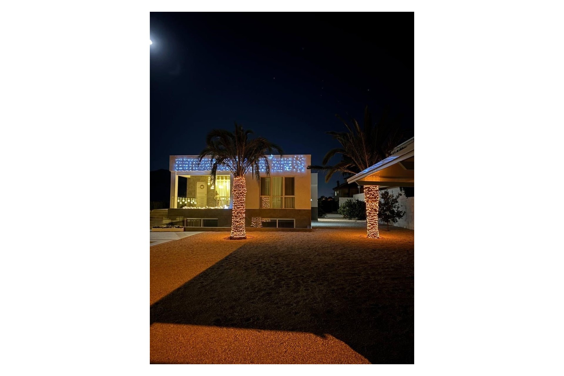 Herverkoop - Villa -
Orihuela