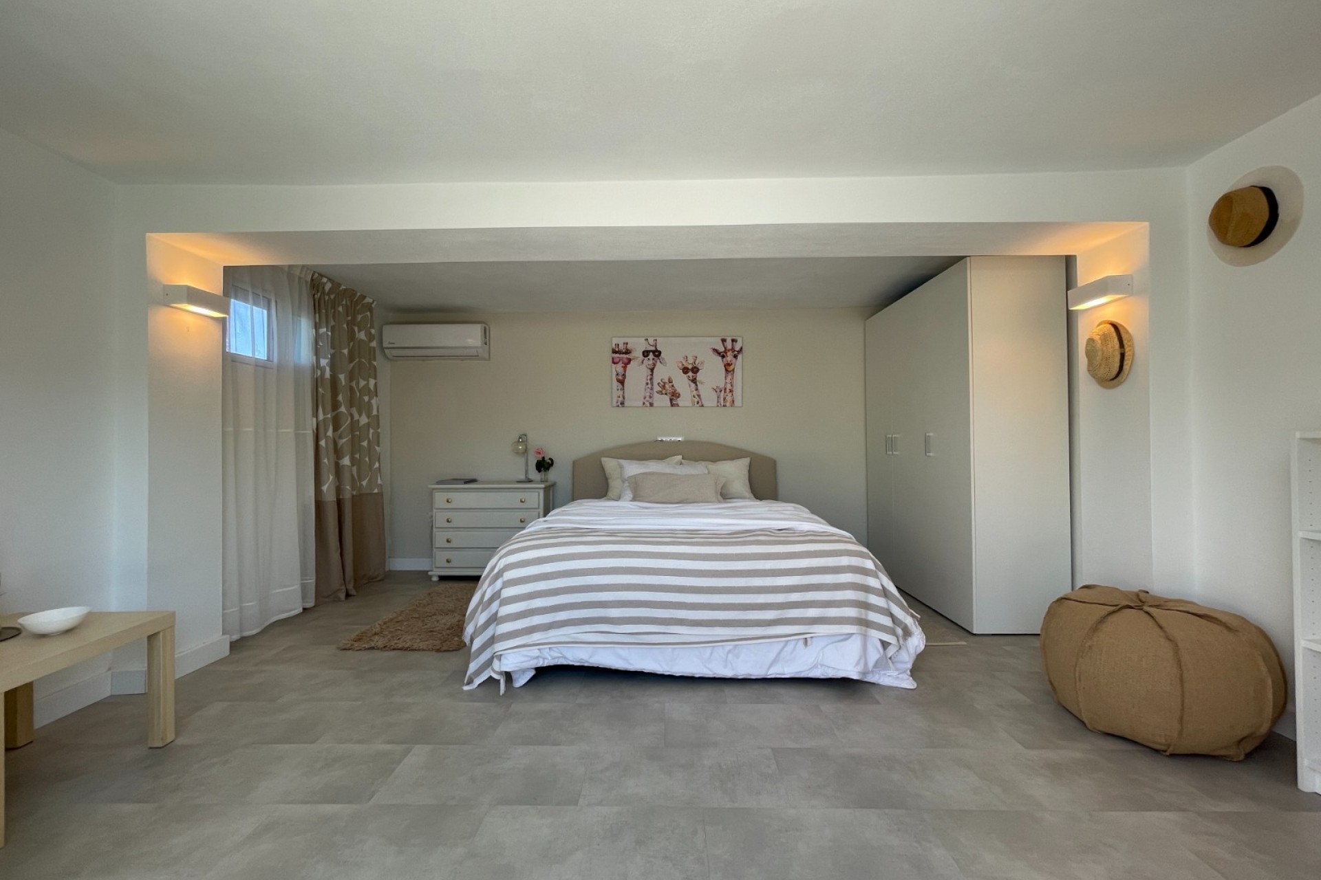 Herverkoop - Villa -
Orihuela