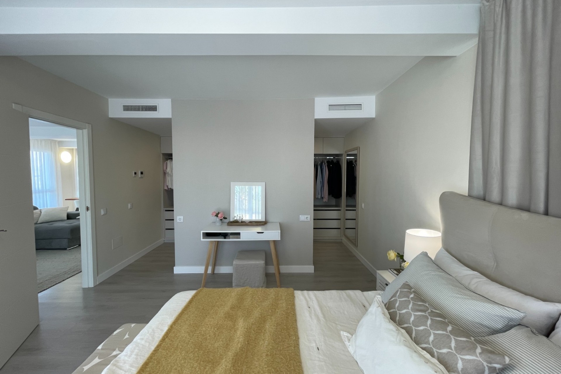 Herverkoop - Villa -
Orihuela