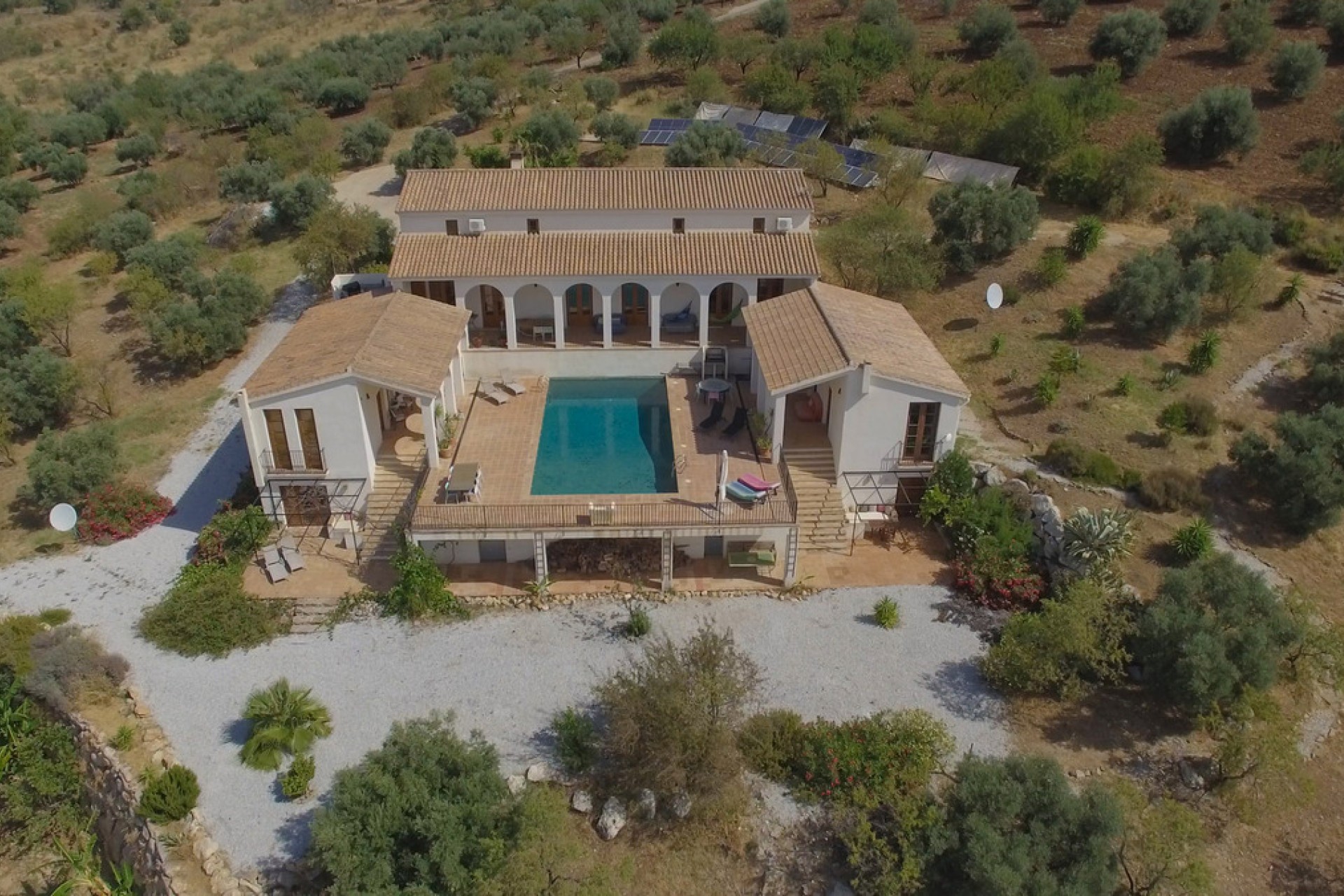 Herverkoop - Villa -
Periana - Inland