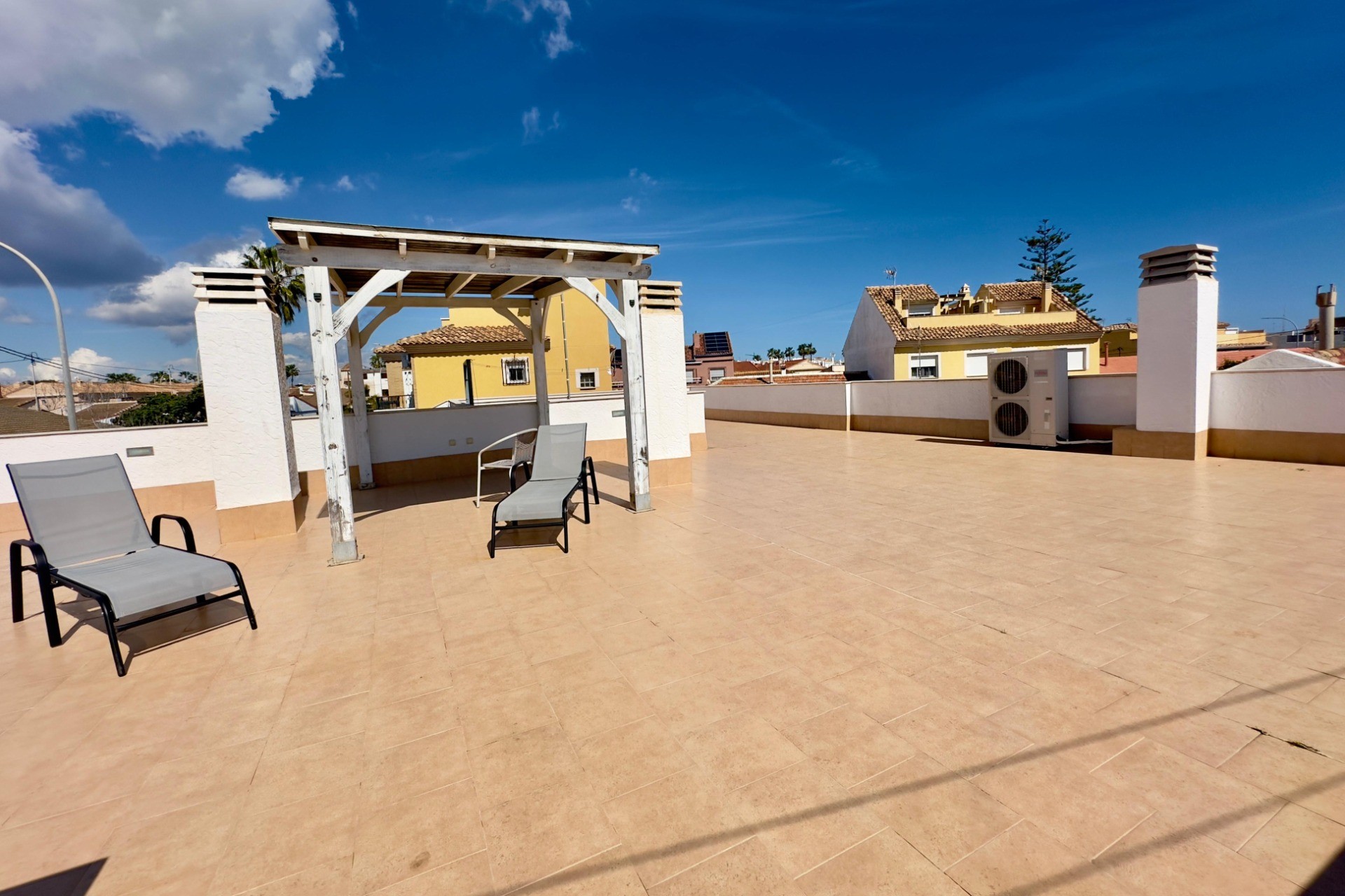 Herverkoop - Villa -
Pilar de la Horadada - Torre de la Horadada