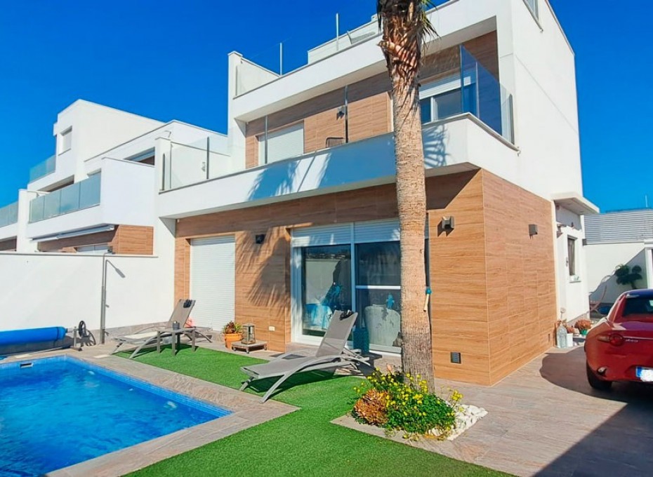 Herverkoop - Villa -
Pilar de la Horadada