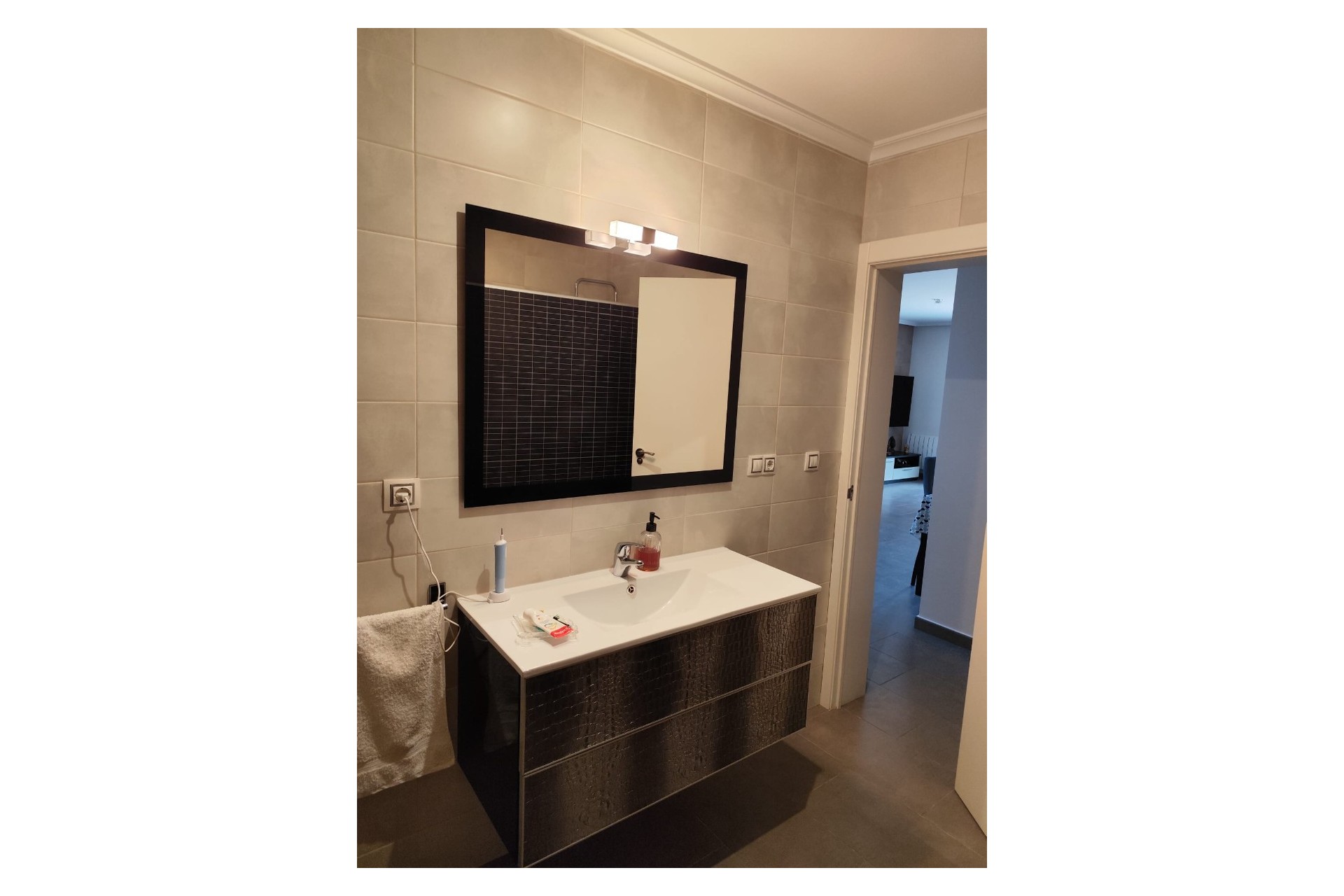 Herverkoop - Villa -
San Fulgencio - La Marina
