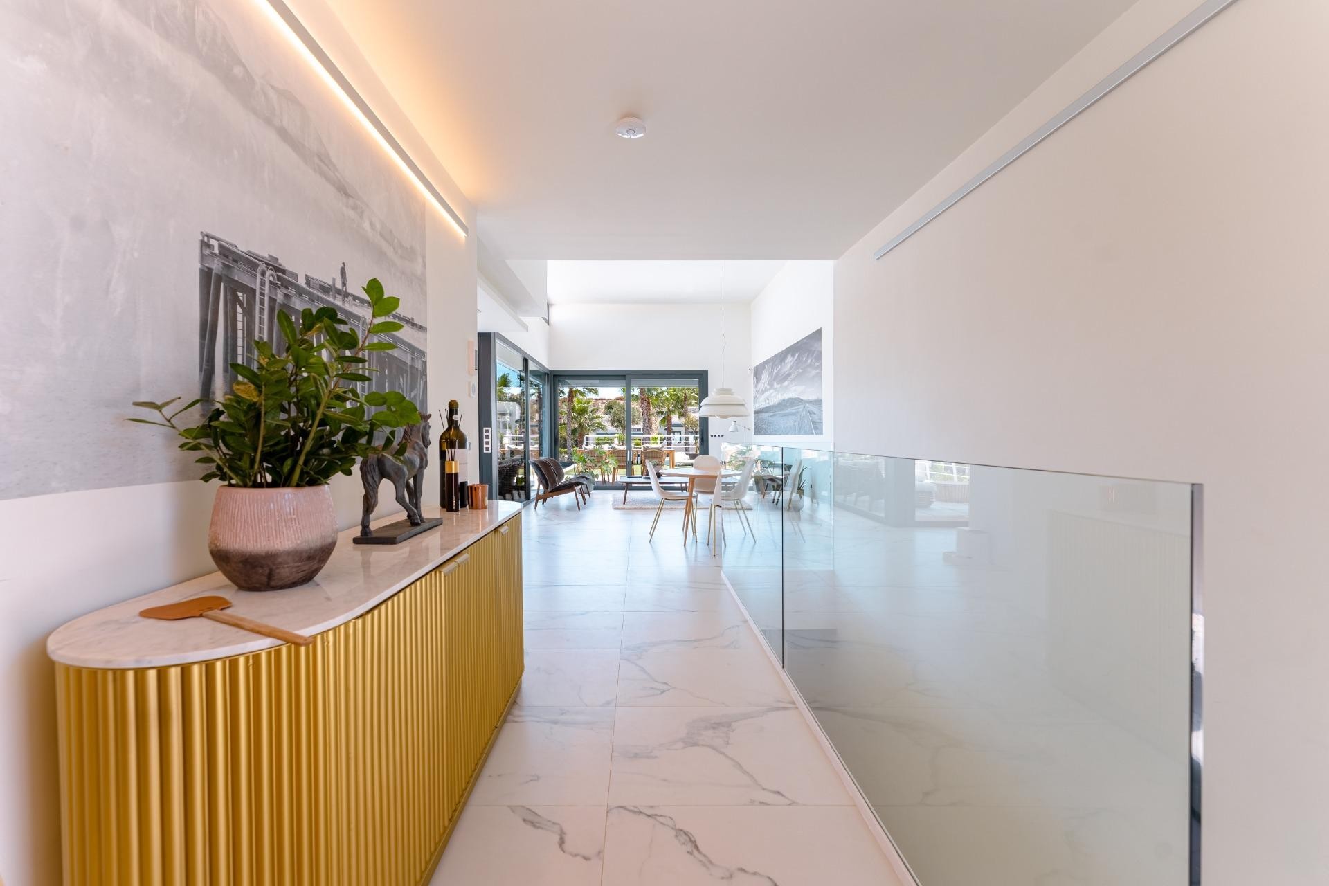 Herverkoop - Villa -
San Miguel de Salinas - Costa blanca sur