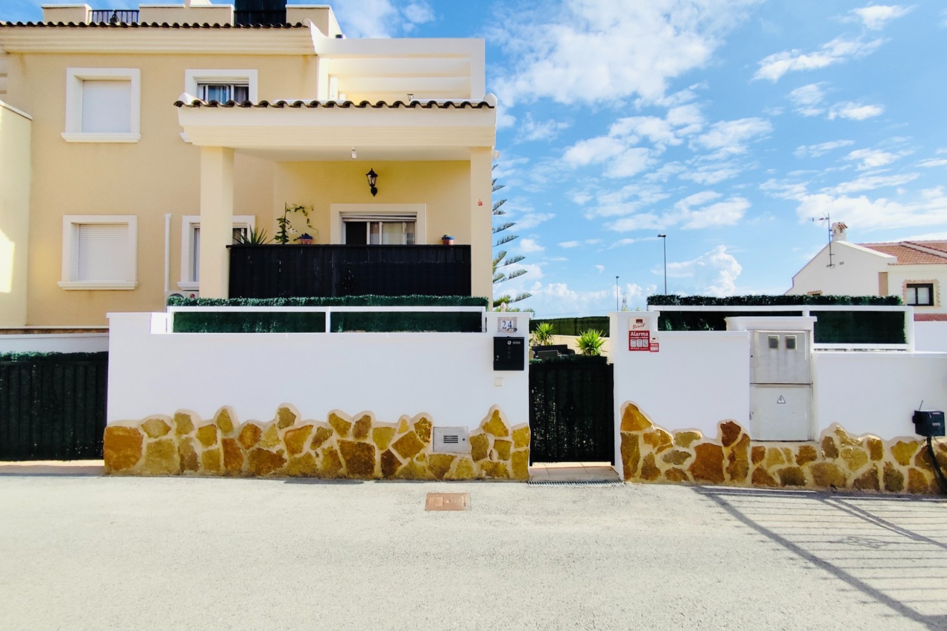 Herverkoop - Villa -
San Miguel de Salinas - Urbanizaciones