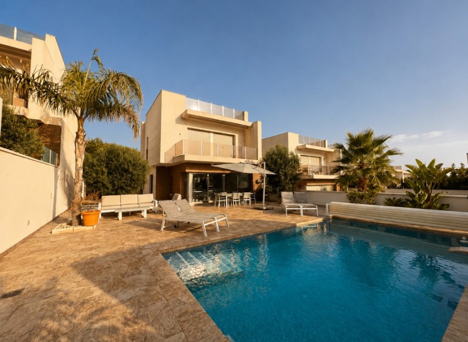 Herverkoop - Villa -
San Miguel de Salinas