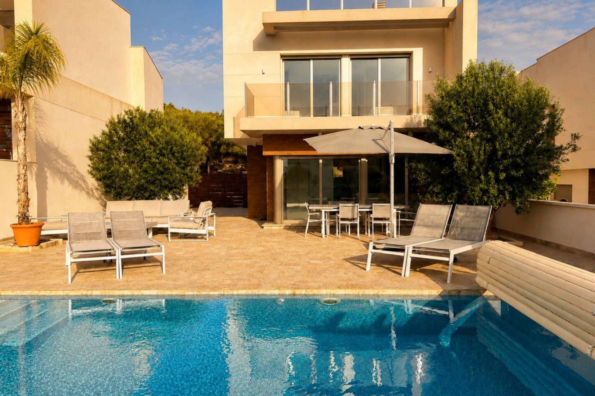 Herverkoop - Villa -
San Miguel de Salinas