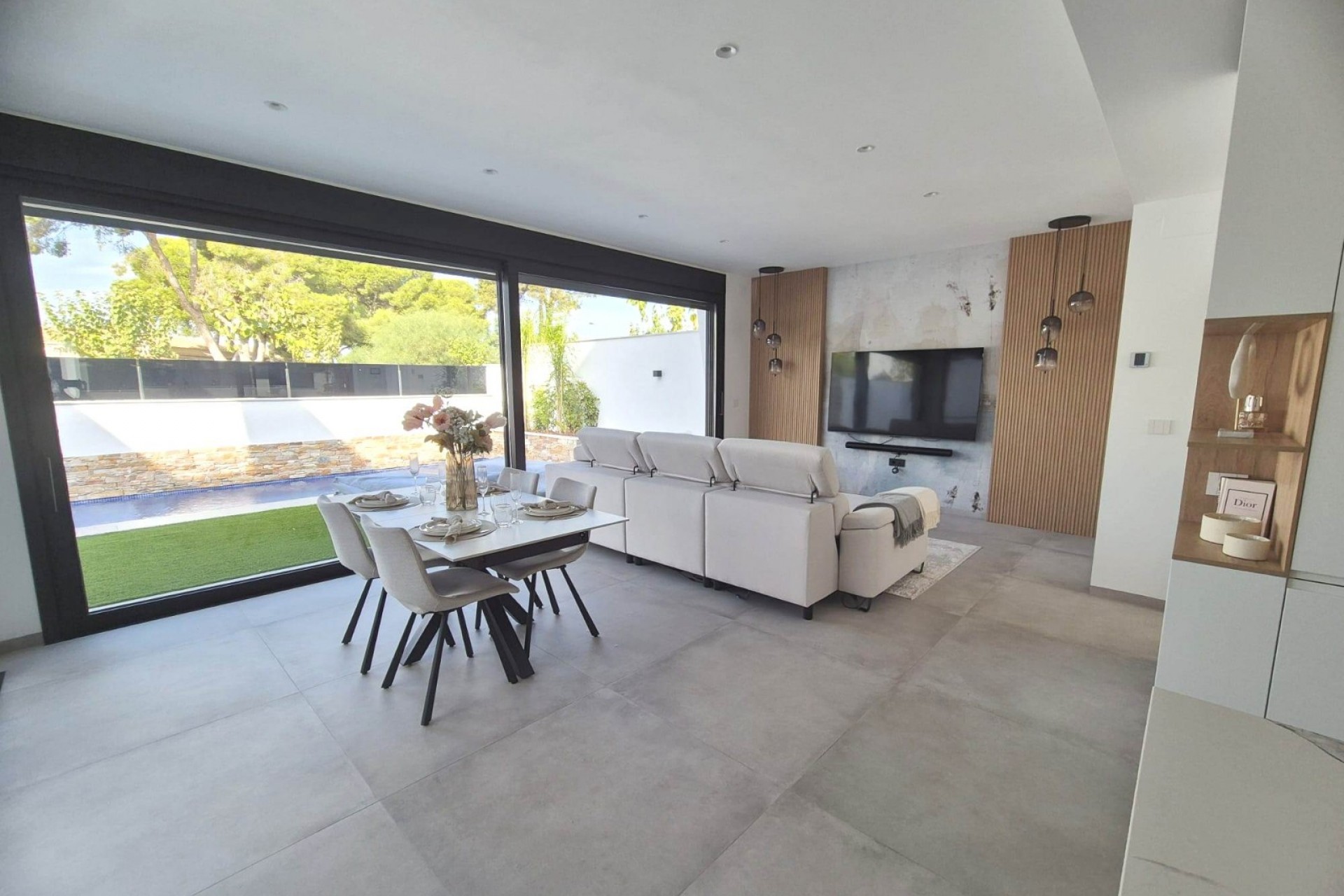 Herverkoop - Villa -
Santiago de La Ribera - Santiago de La Ribera - Town