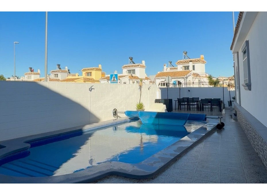 Herverkoop - Villa -
Torre Pacheco - Sierra Golf