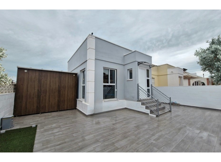 Herverkoop - Villa -
Torre Pacheco - Sierra Golf