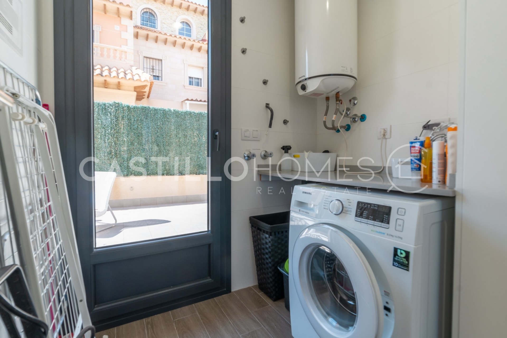 Herverkoop - Villa -
Torrevieja - Aguas nuevas 1