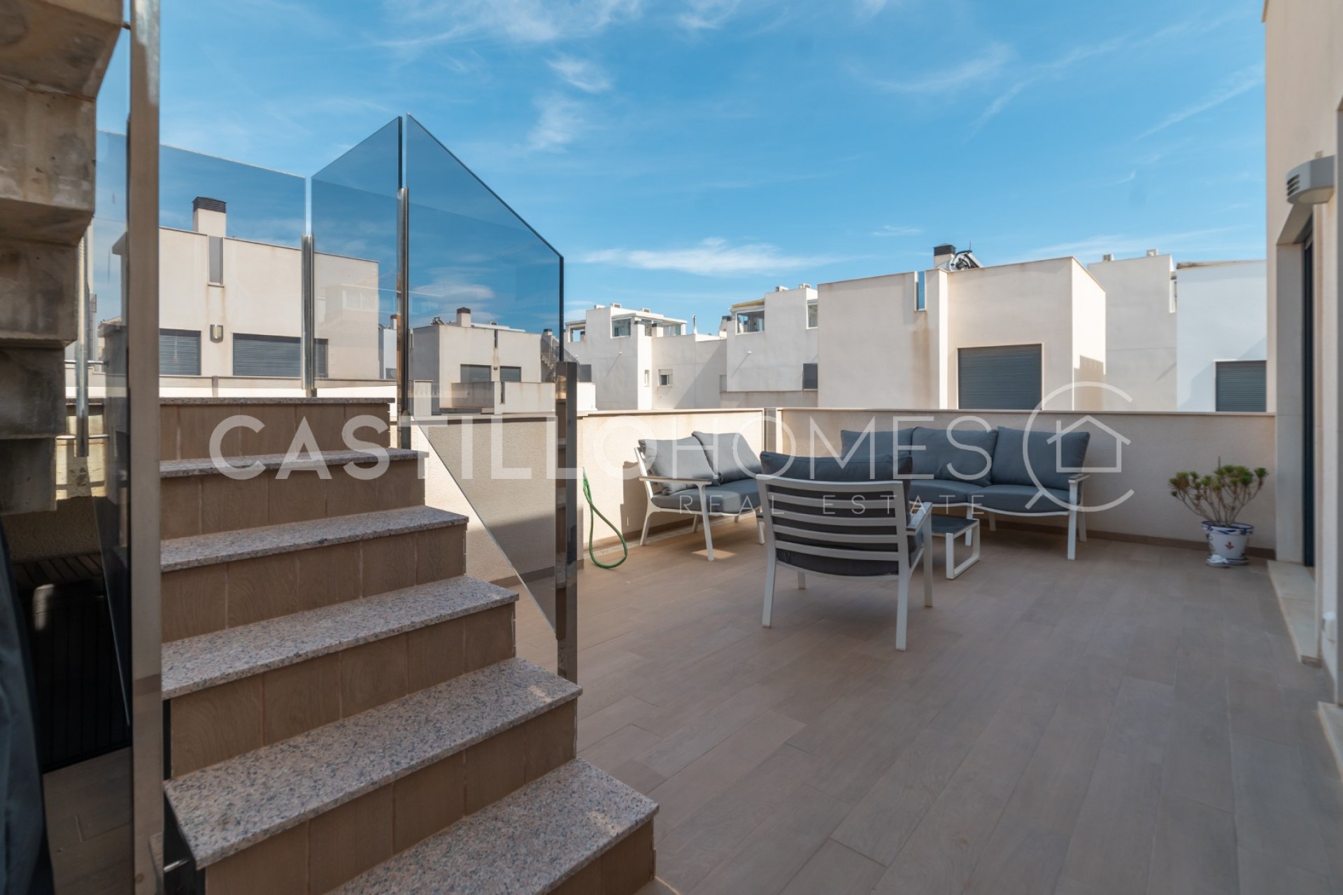 Herverkoop - Villa -
Torrevieja - Aguas nuevas 1