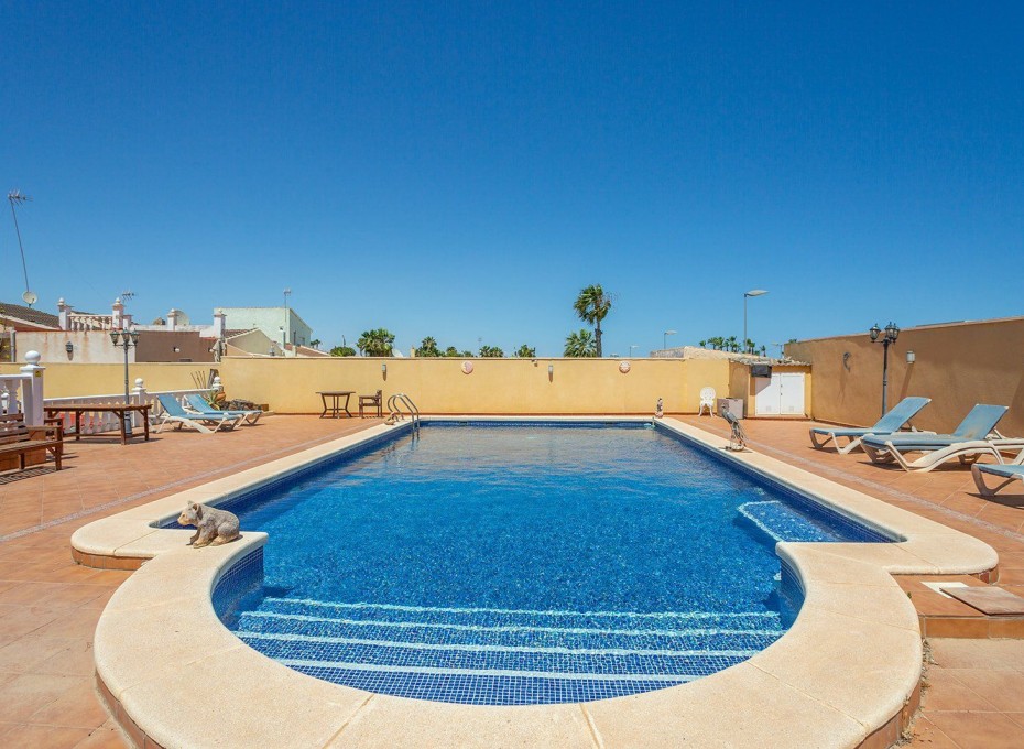 Herverkoop - Villa -
Torrevieja - Los balcones