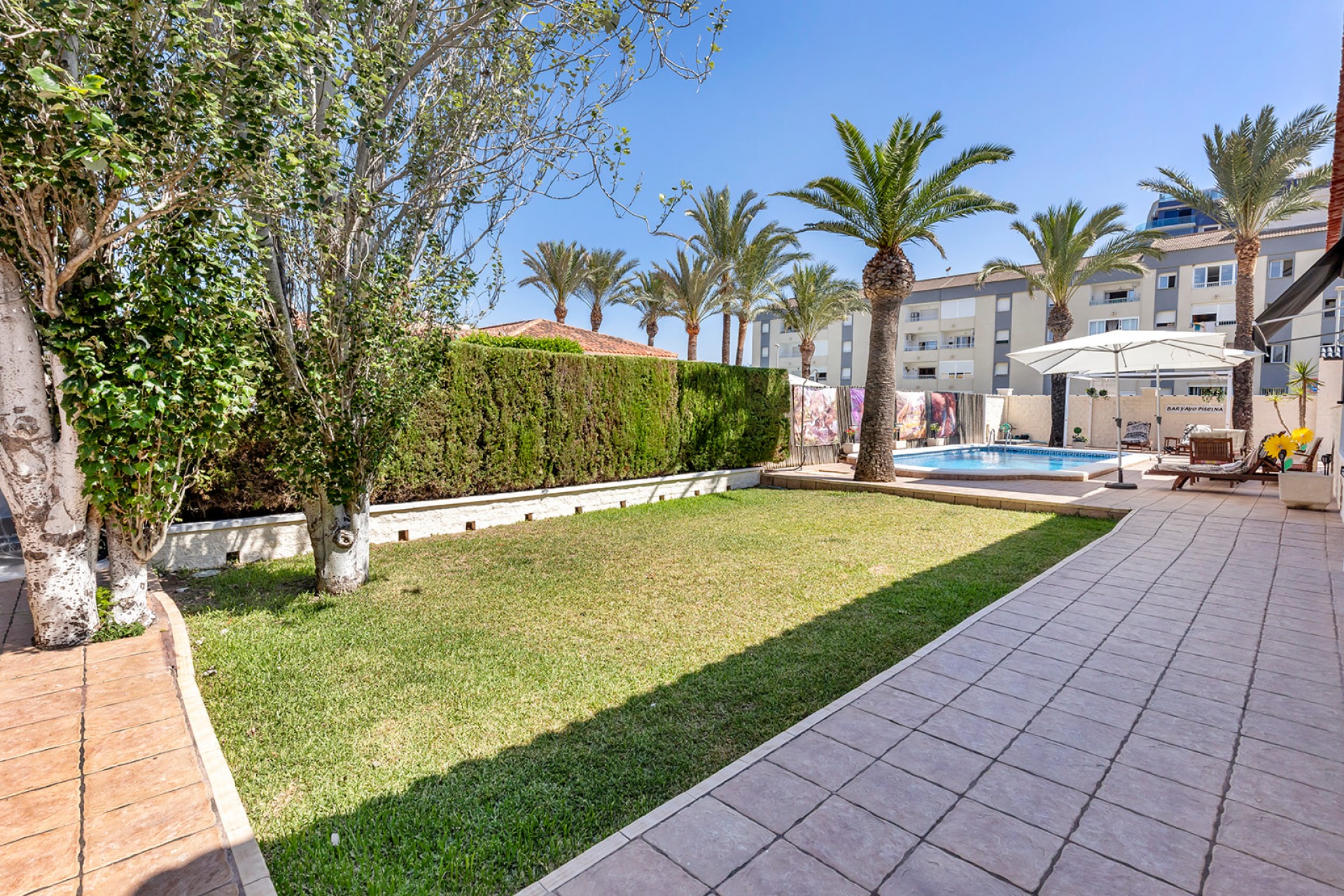 Herverkoop - Villa -
Torrevieja - Rocio del mar