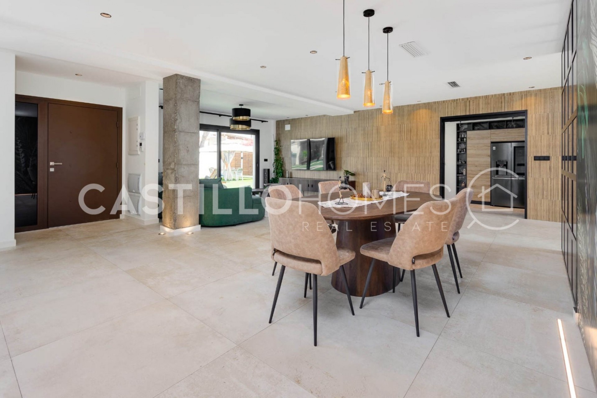 Herverkoop - Villa -
Torrevieja - Torreta florida