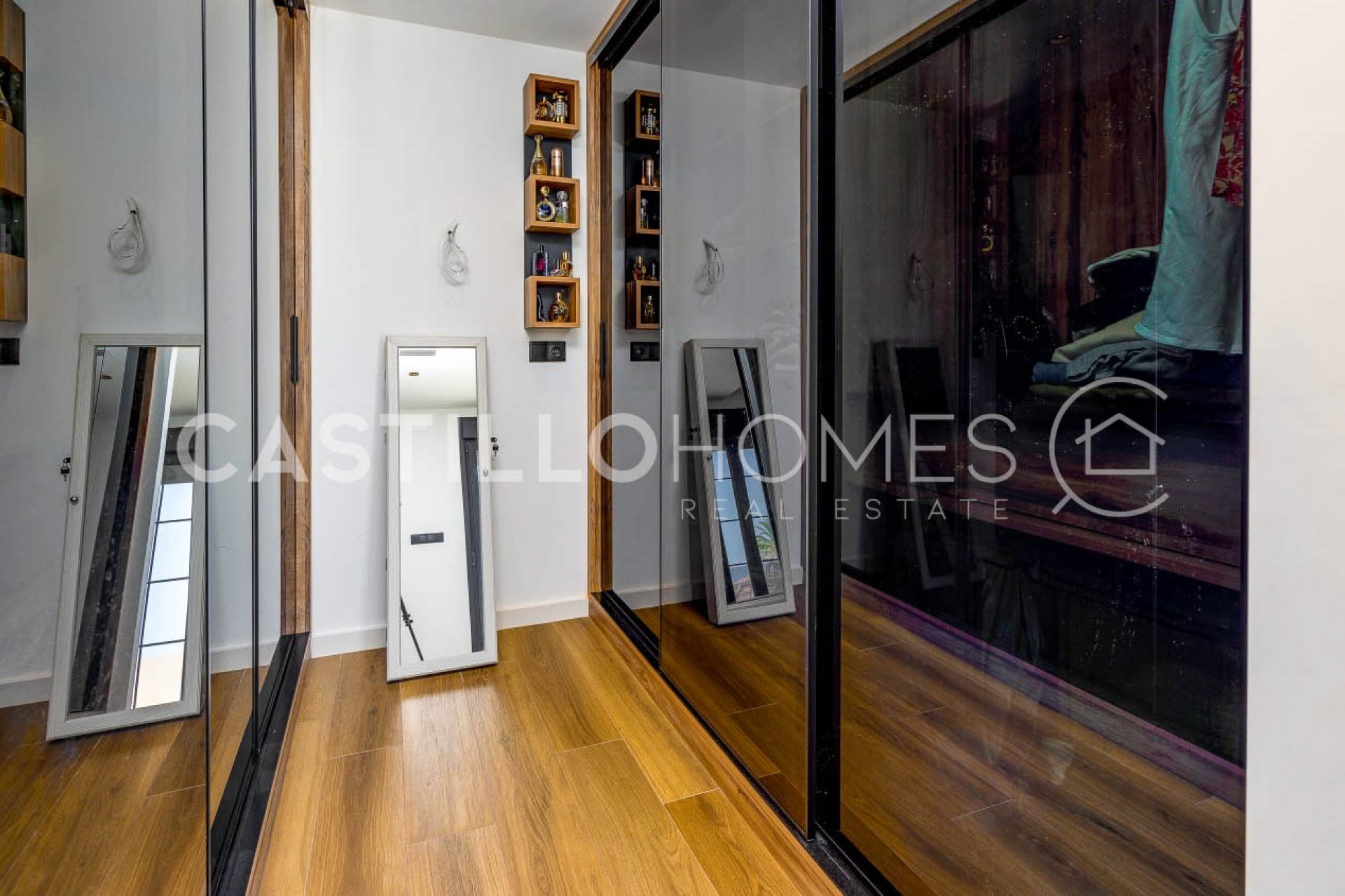 Herverkoop - Villa -
Torrevieja - Torreta florida