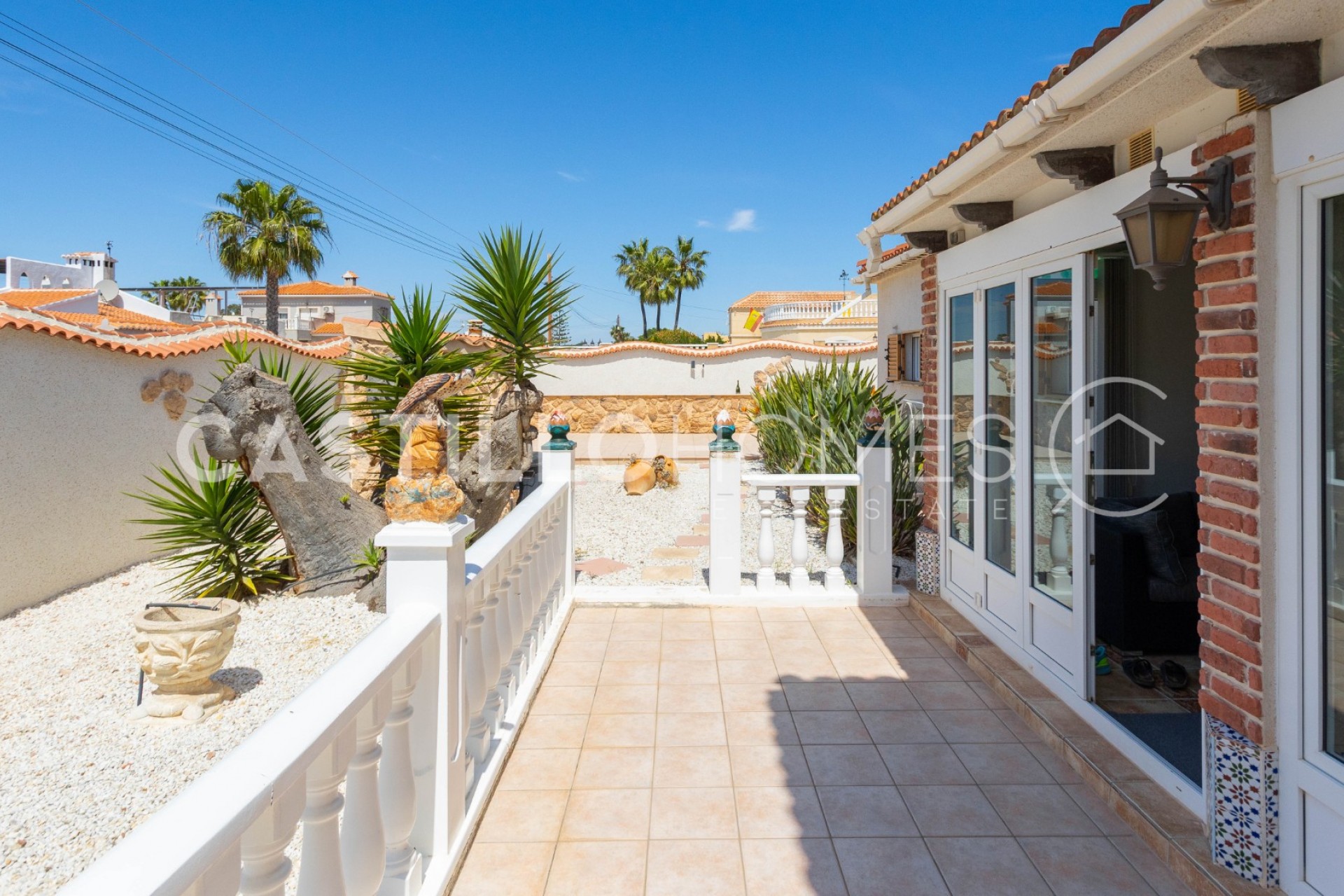 Herverkoop - Villa -
Torrevieja - Torreta florida