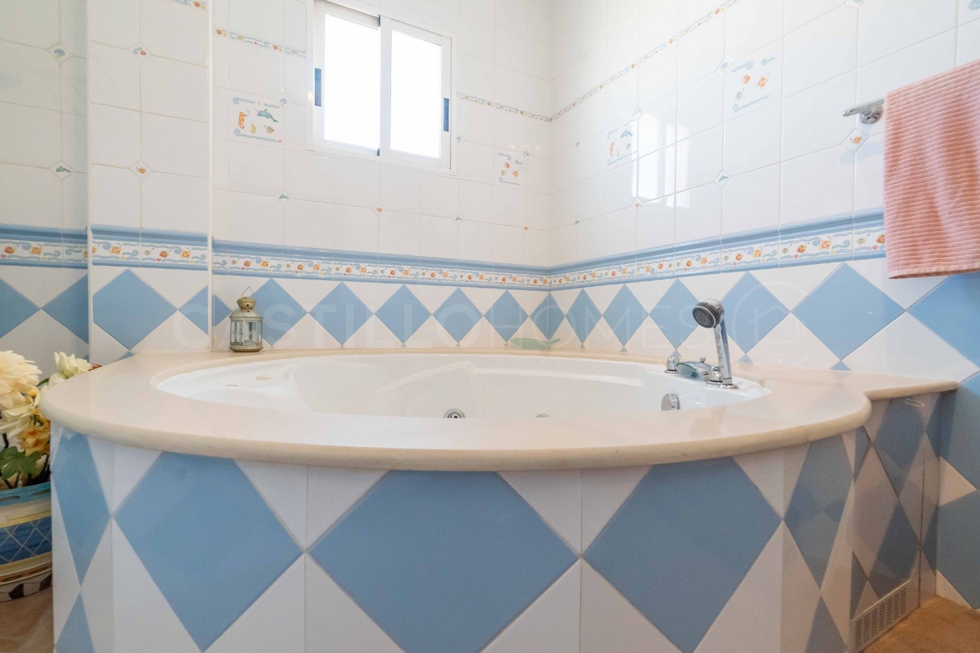 Herverkoop - Villa -
Torrevieja - Torretas