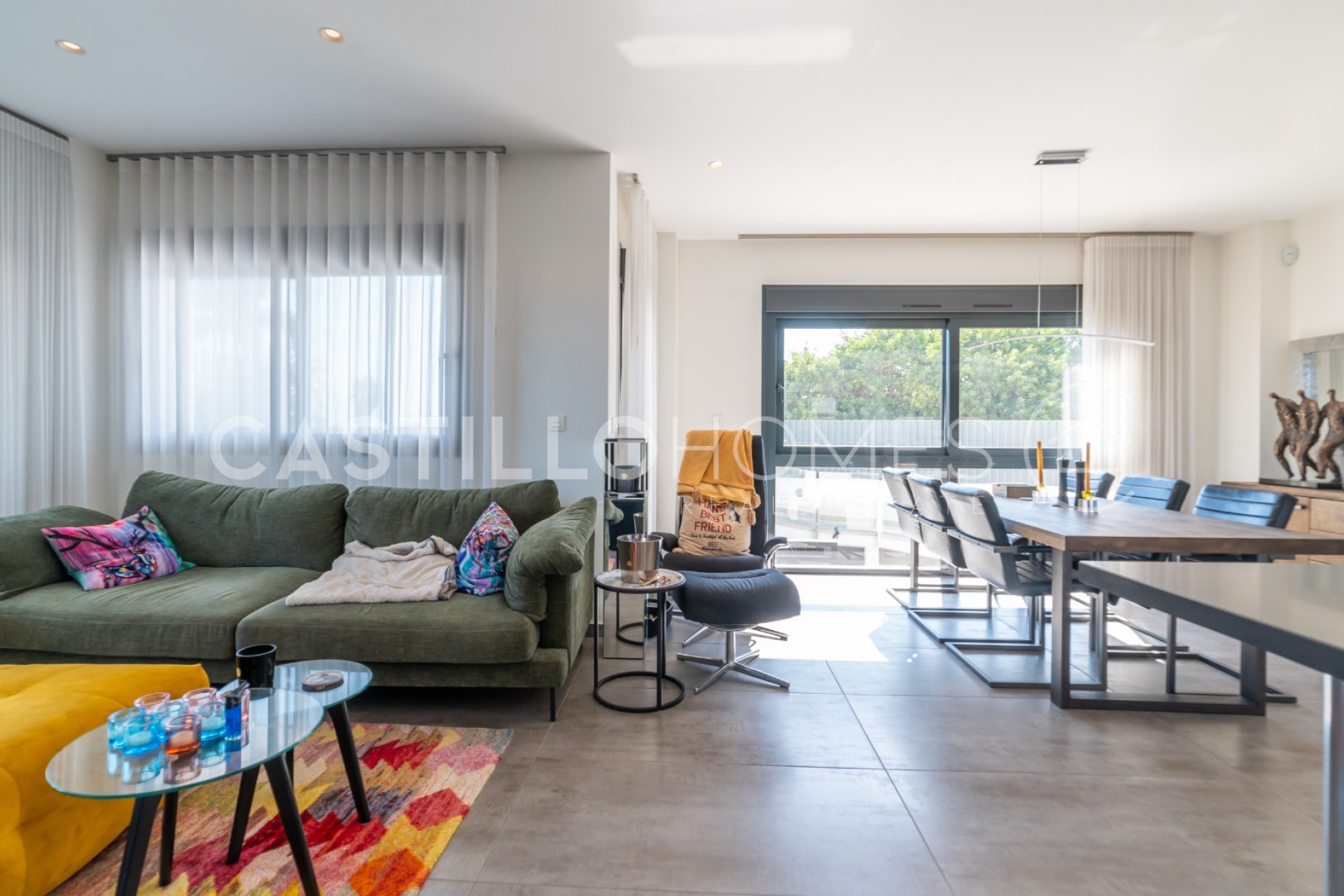 Herverkoop - Villa -
Torrevieja - Urb. Rosaleda