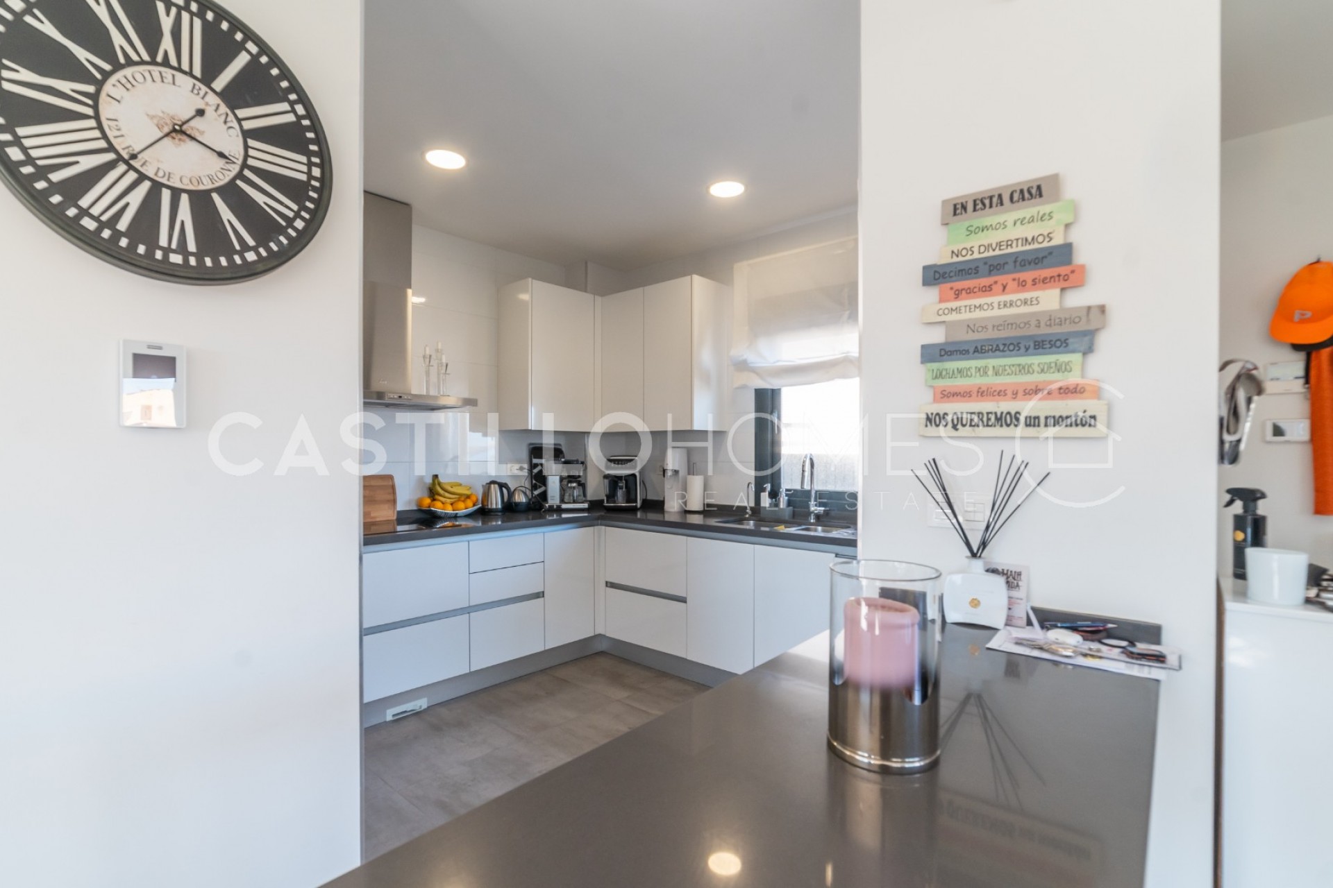 Herverkoop - Villa -
Torrevieja - Urb. Rosaleda