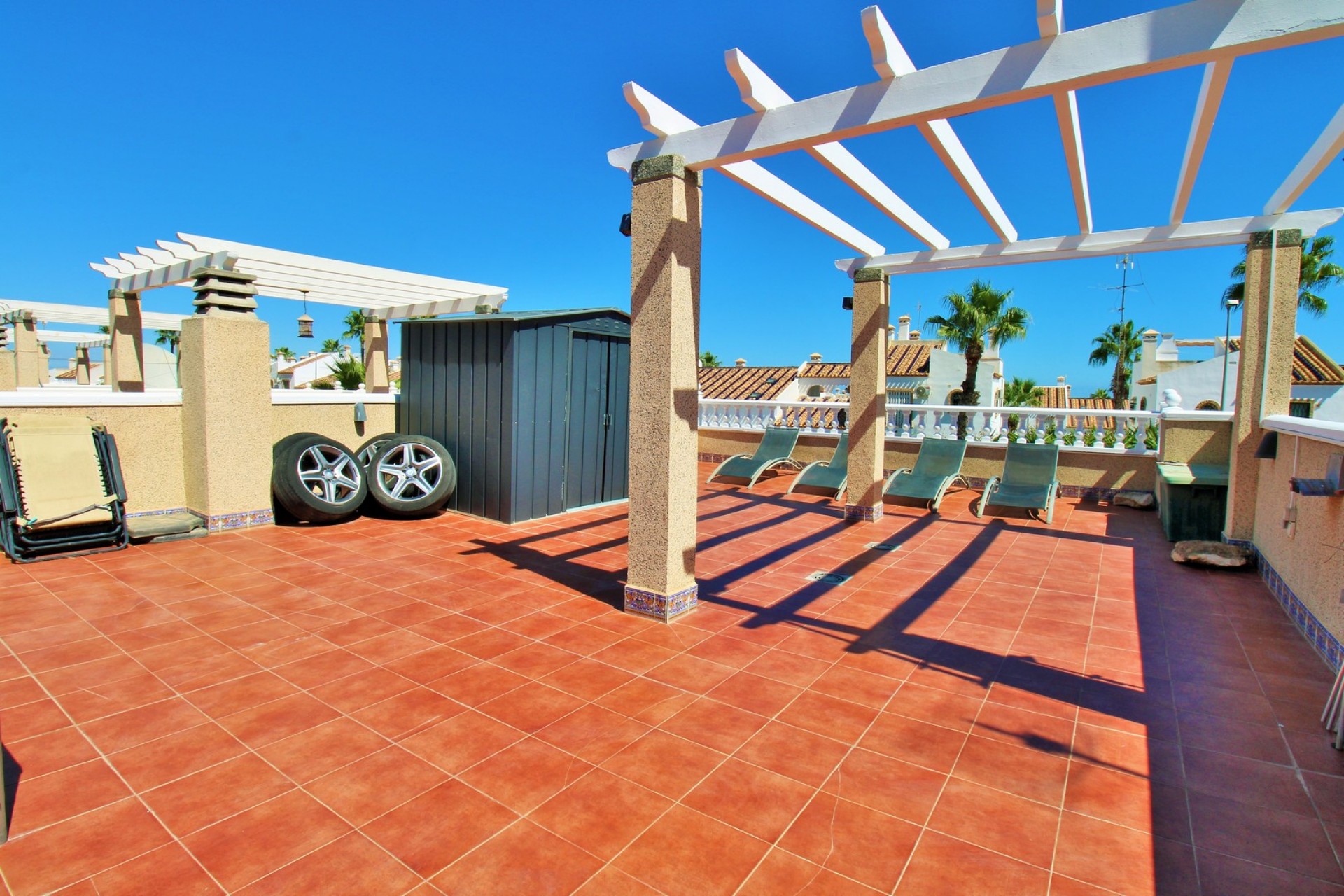 Herverkoop - Villa -
Villamartin - Las Violetas