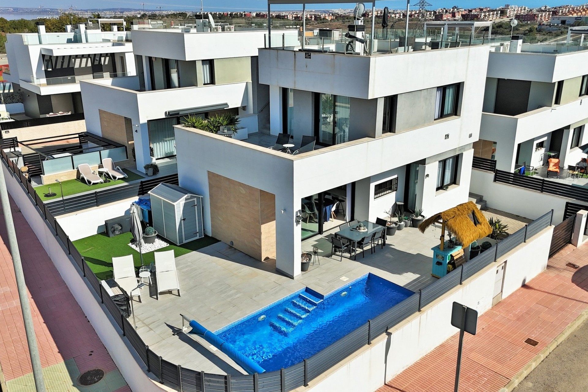 Herverkoop - Villa -
Villamartin