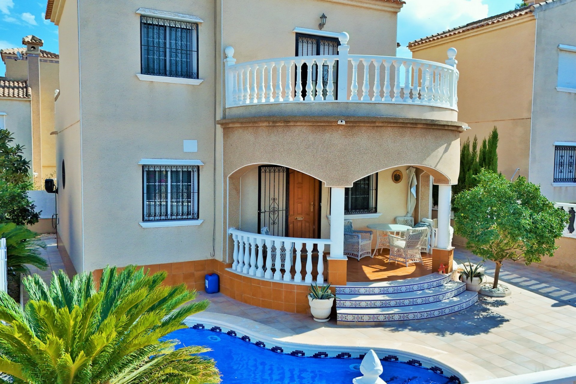 Herverkoop - Villa -
Villamartin