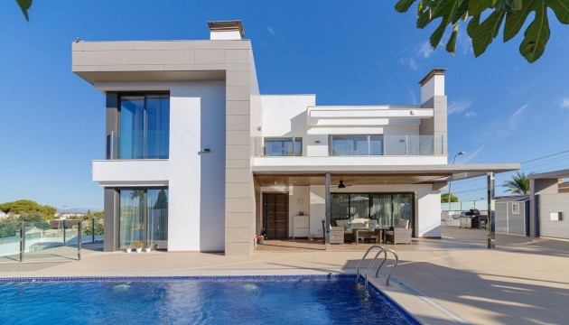Independent villa - Herverkoop - Torrevieja - Torrevieja