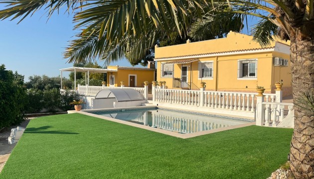 Independent villa - Wiederverkauf - Alicante - PSS-70713