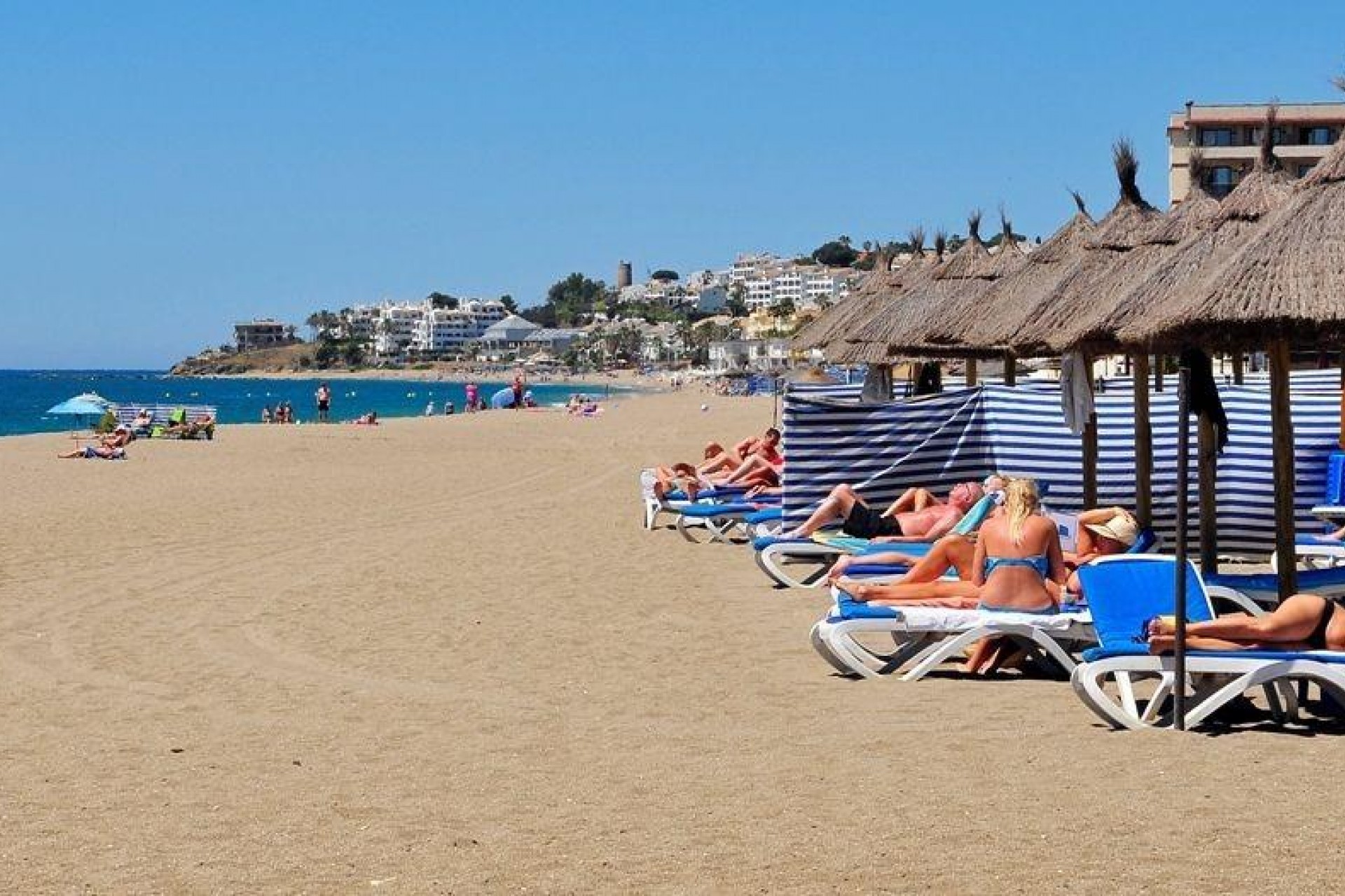 Neue Gebäude - Apartment -
Mijas