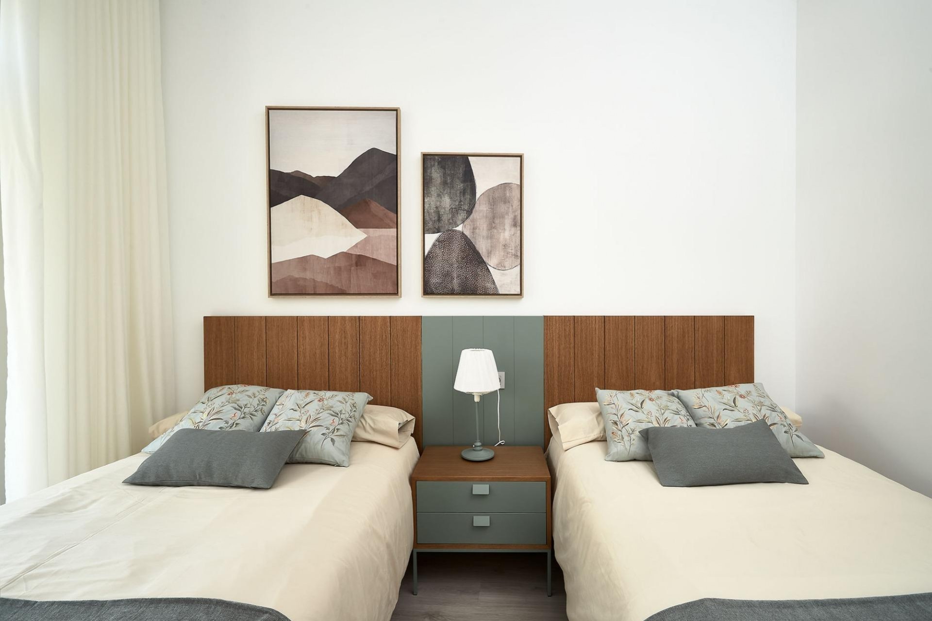 Neue Gebäude - Ground floor apartment -
Vera