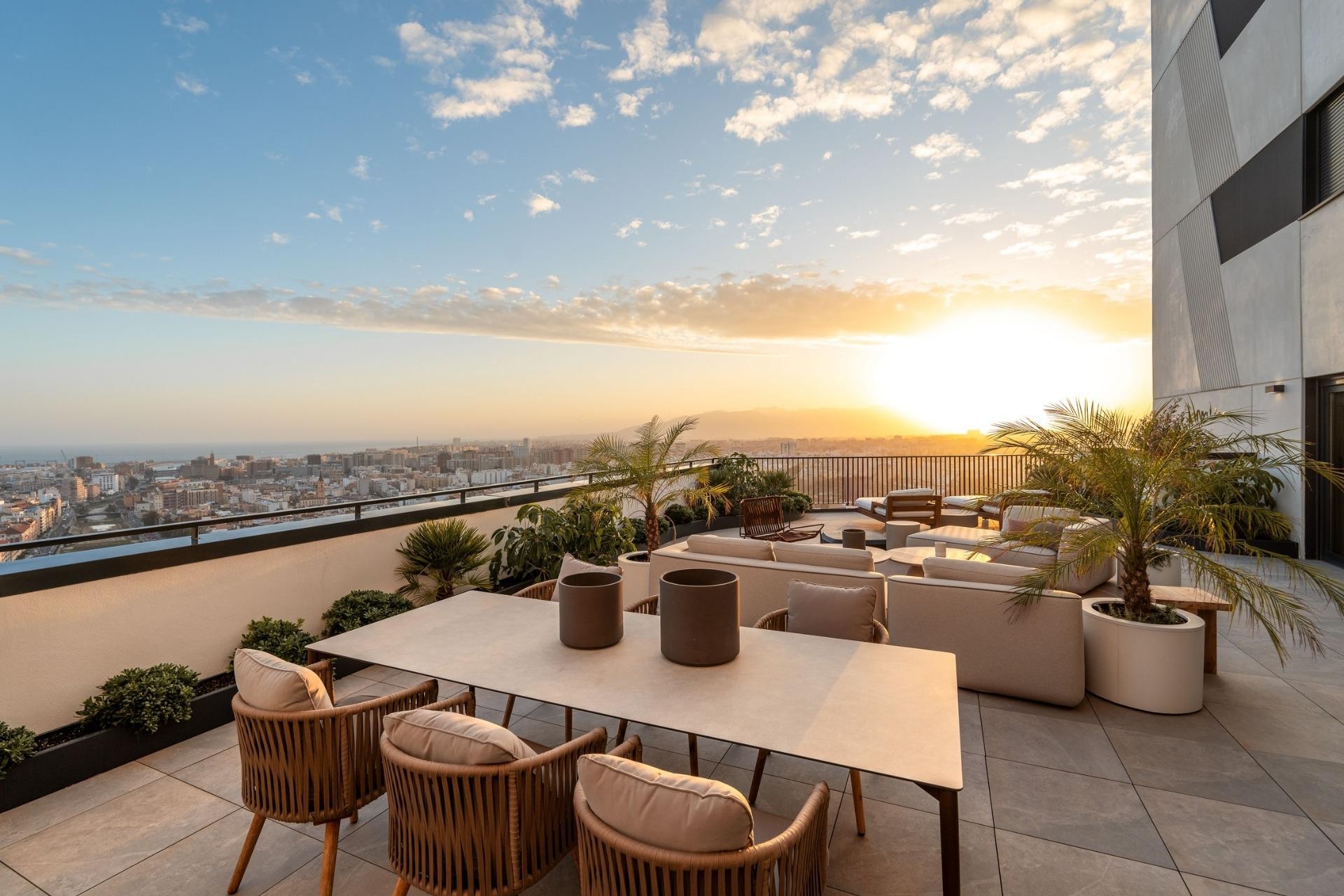 Neue Gebäude - Penthouse -
Málaga - Centro