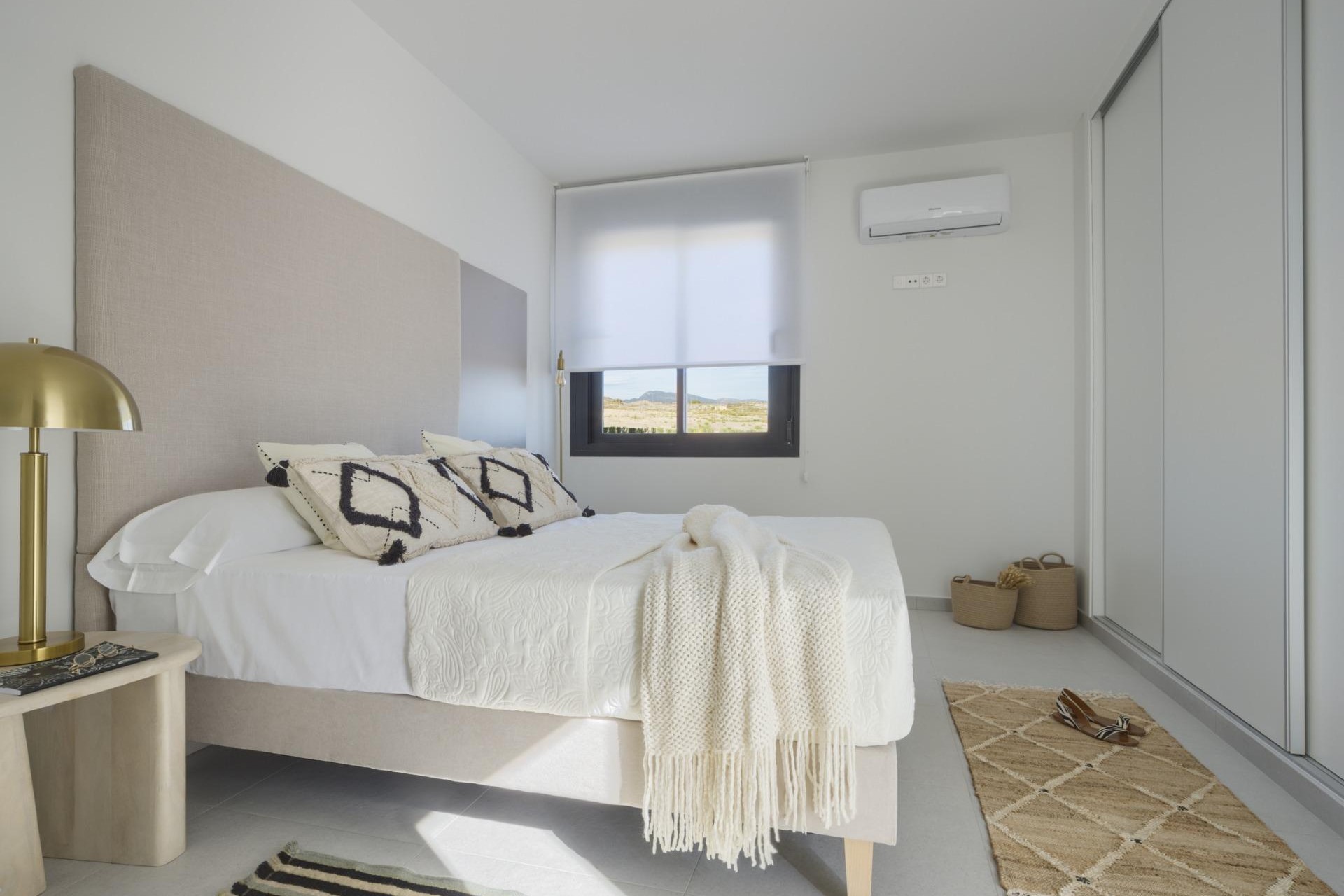 Neue Gebäude - Town house -
BAÑOS Y MENDIGO - Altaona Golf