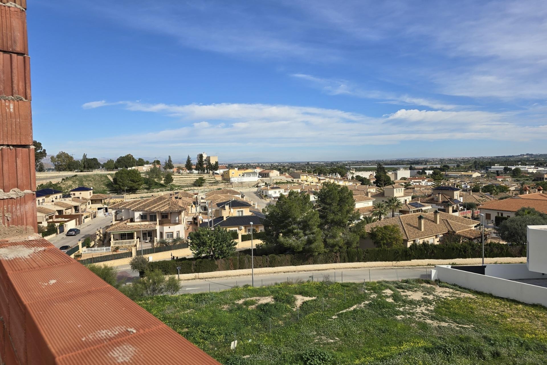 Neue Gebäude - Town house -
Bigastro
