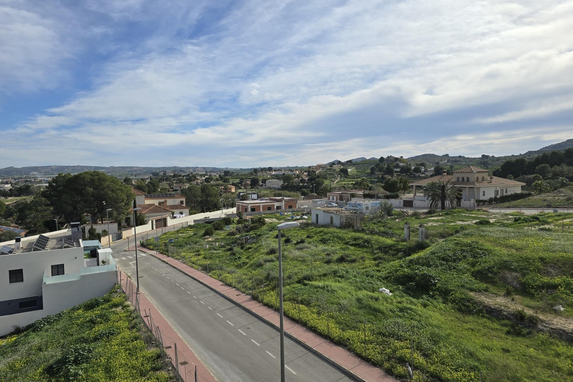 Neue Gebäude - Town house -
Bigastro