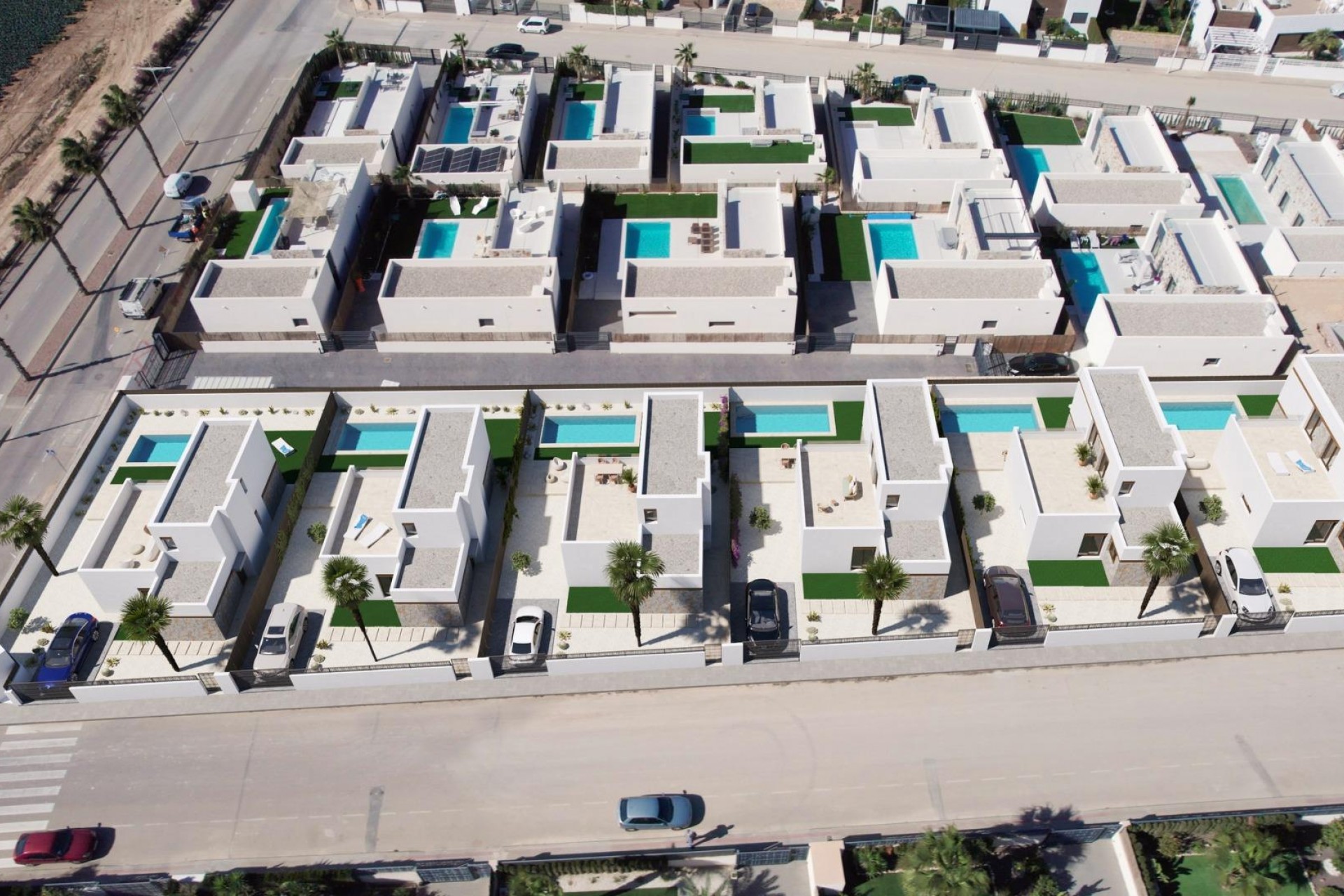 Neue Gebäude - Villa -
Algorfa