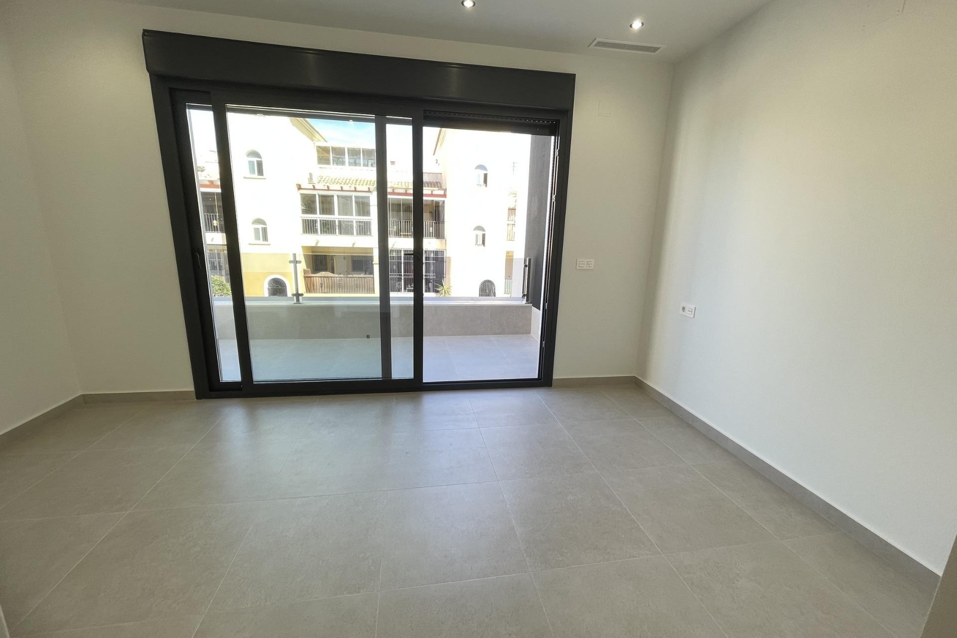 Neue Gebäude - Villa -
Almoradí - Heredades