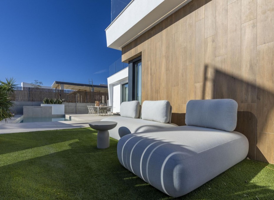 Neue Gebäude - Villa -
BAÑOS Y MENDIGO