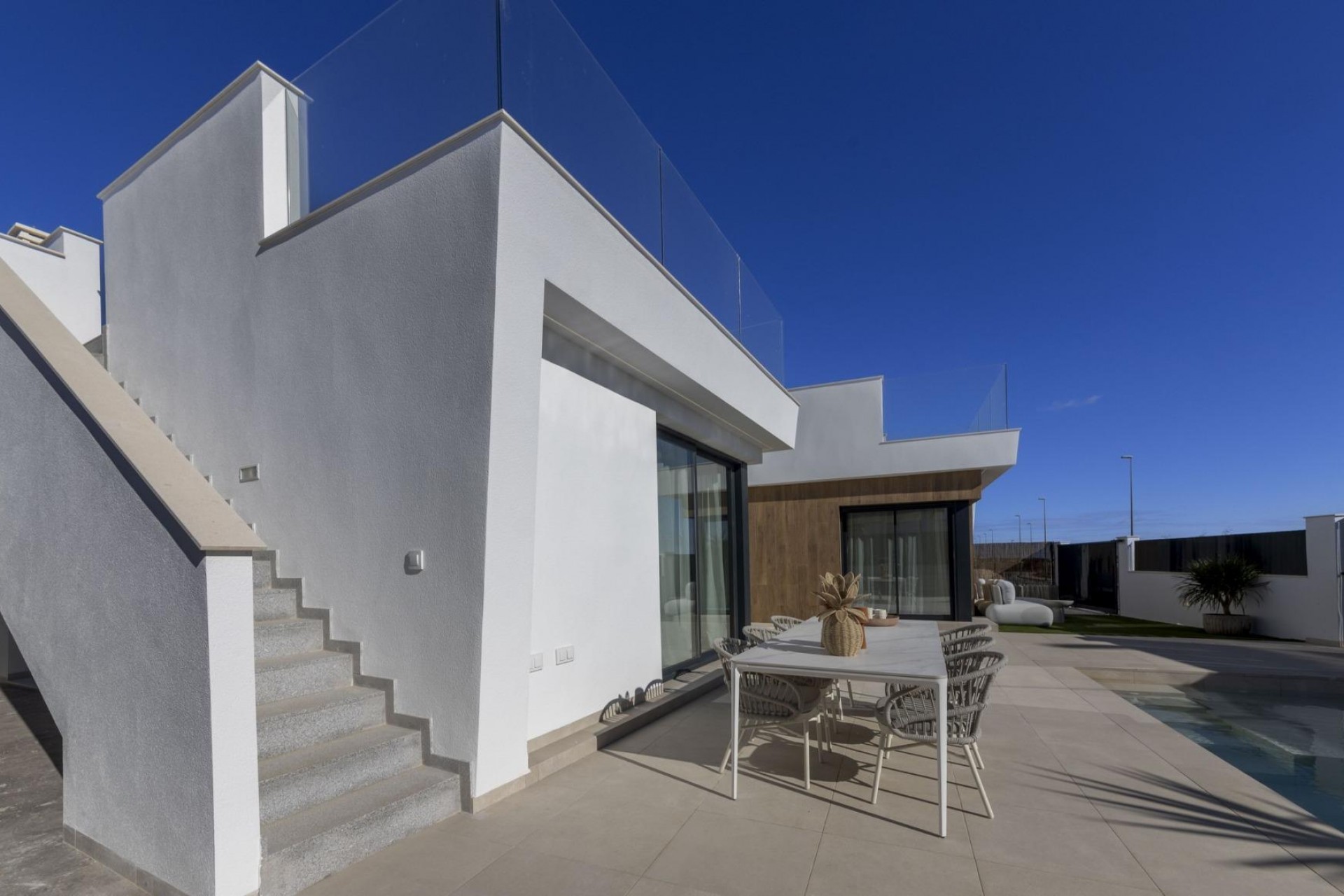 Neue Gebäude - Villa -
BAÑOS Y MENDIGO