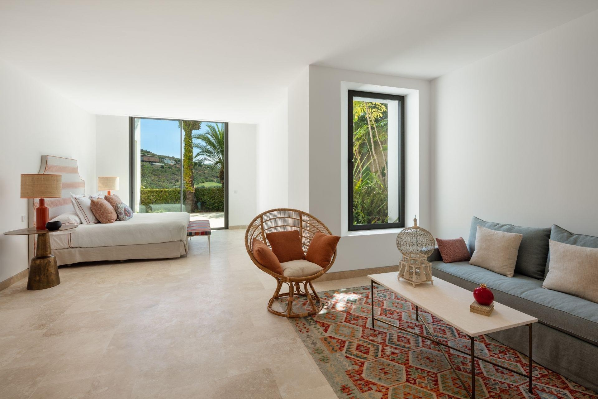 Neue Gebäude - Villa -
Casares